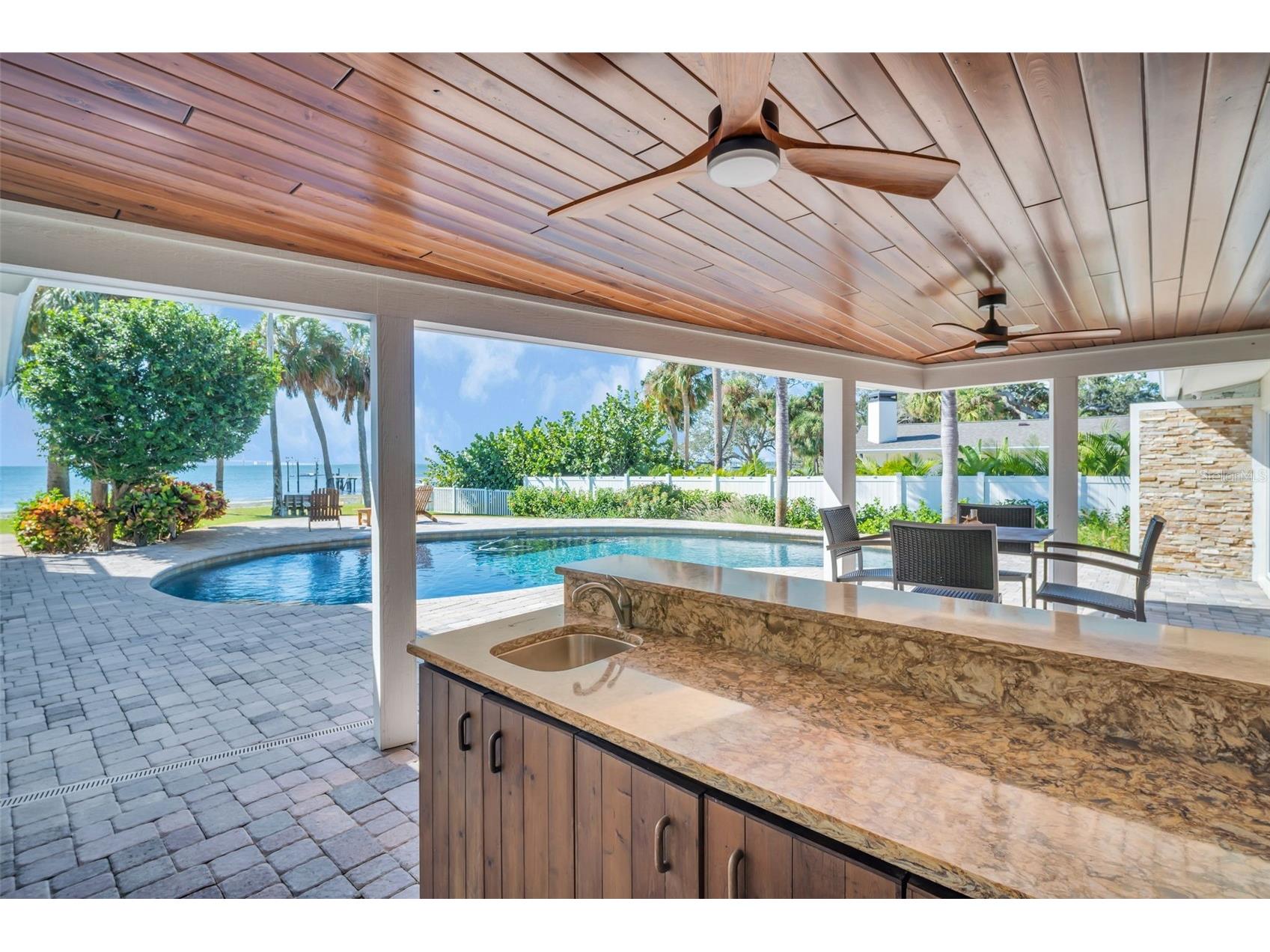 1100 Friendly Way S Saint Petersburg FL 33705 - TAMPA BAY TB8432607 image50