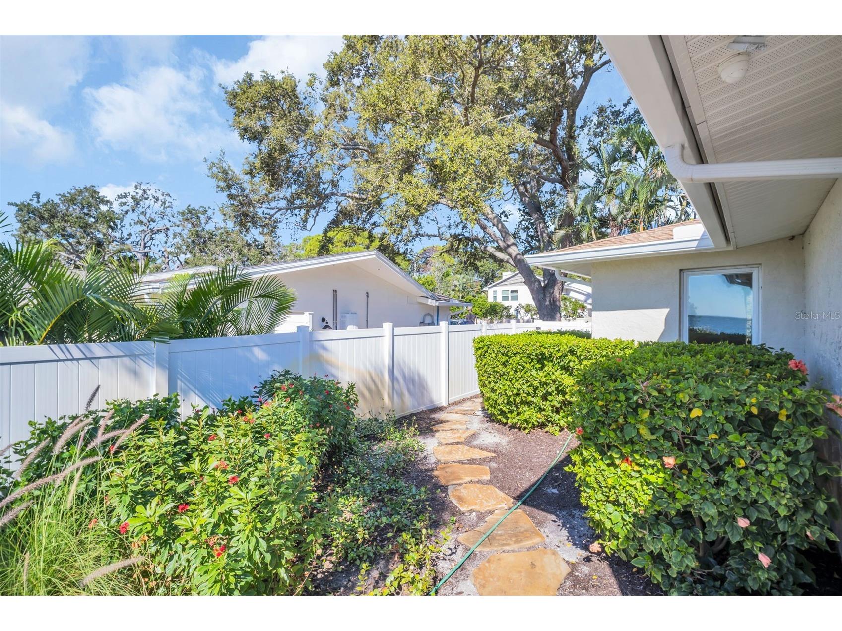 1100 Friendly Way S Saint Petersburg FL 33705 - TAMPA BAY TB8432607 image55