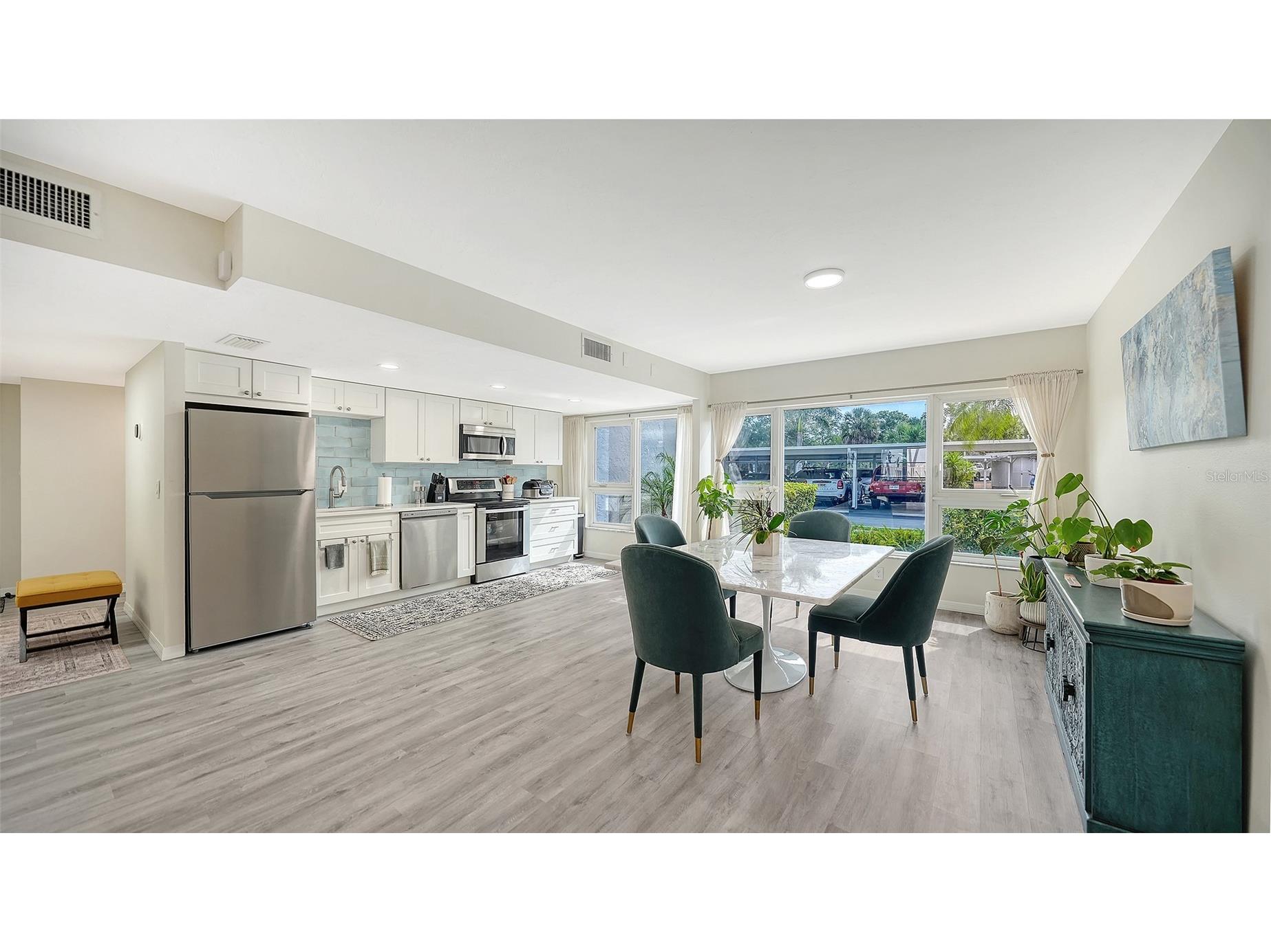 1100 Imperial Drive #108 Sarasota FL 34236 - SARASOTA BAY A4692243 image3