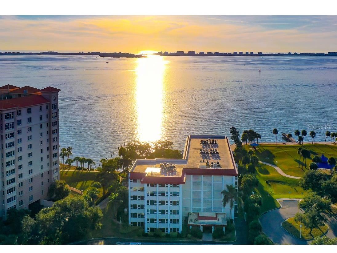 1100 Imperial Drive #403 Sarasota FL 34236 - SARASOTA BAY A4652701 image1