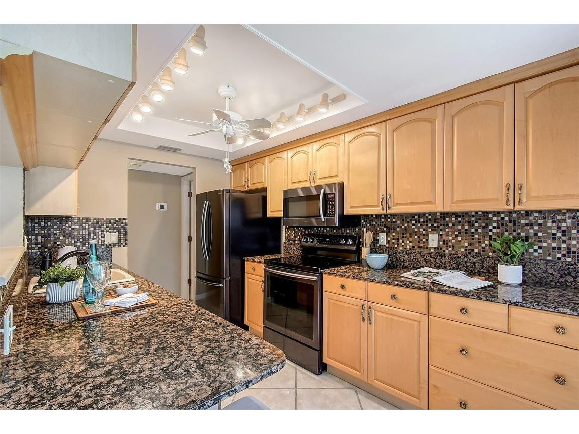 1100 Imperial Drive #403 Sarasota FL 34236 - SARASOTA BAY A4652701 image16