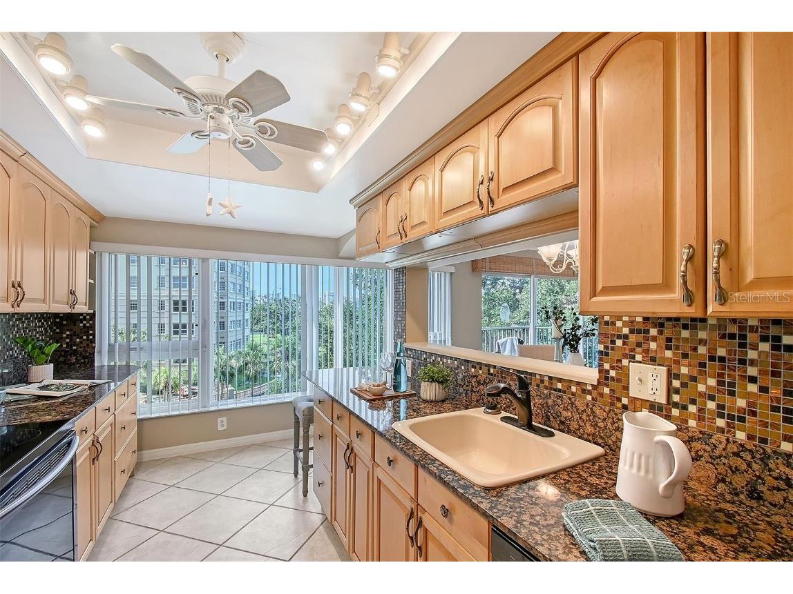 1100 Imperial Drive #403 Sarasota FL 34236 - SARASOTA BAY A4652701 image17