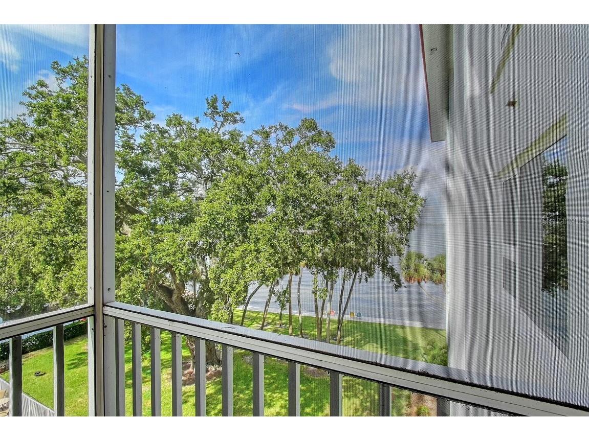 1100 Imperial Drive #403 Sarasota FL 34236 - SARASOTA BAY A4652701 image28