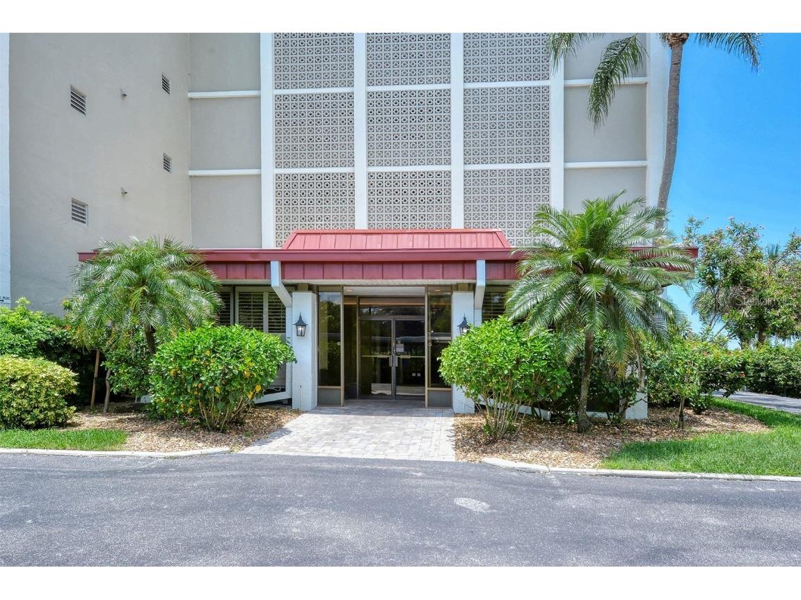 1100 Imperial Drive #403 Sarasota FL 34236 - SARASOTA BAY A4652701 image32