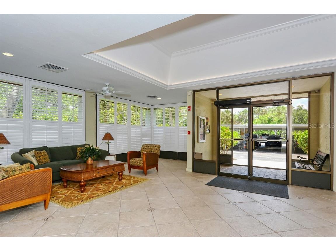 1100 Imperial Drive #403 Sarasota FL 34236 - SARASOTA BAY A4652701 image34