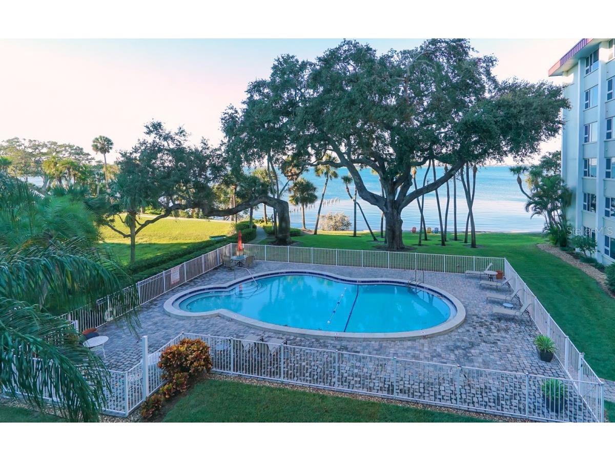 1100 Imperial Drive #507 Sarasota FL 34236 - SARASOTA BAY A4653052 image1