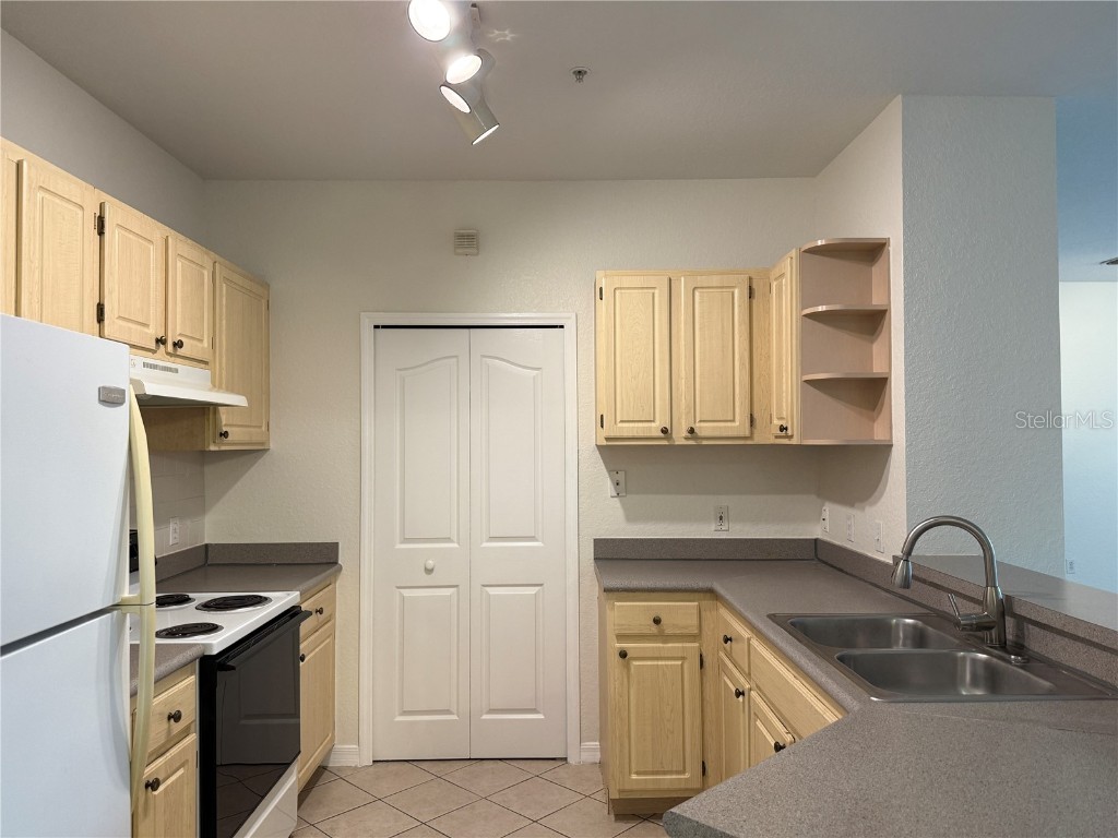 1100 Lake Shadow Circle #2207 Maitland FL 32751 O6349122 image4