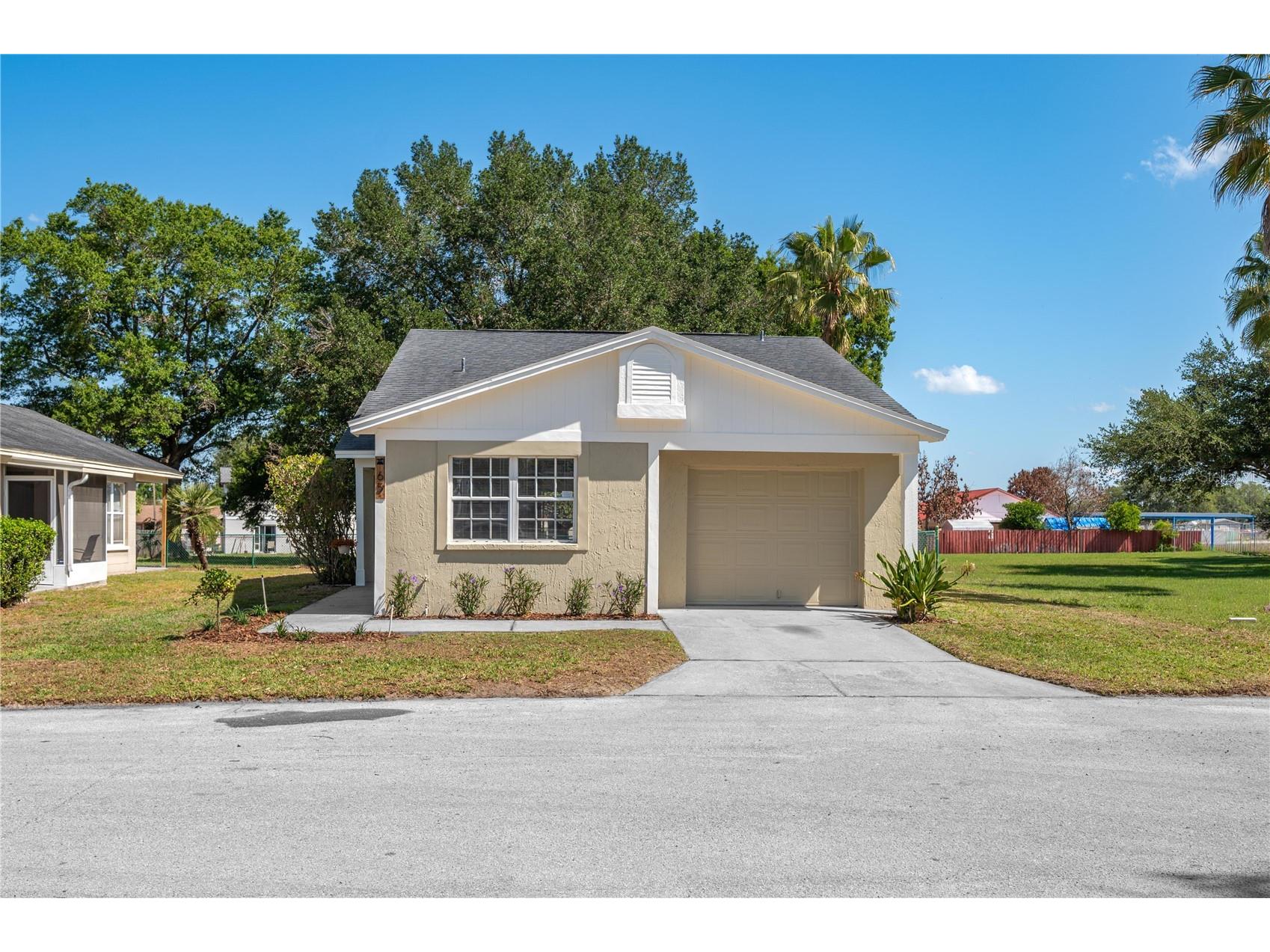 1100 Lowry Avenue #65 Lakeland FL 33801 L4961208 image1