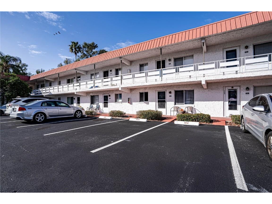 1100 Martinique Drive #106 Winter Haven FL 33884 P4933859 image1