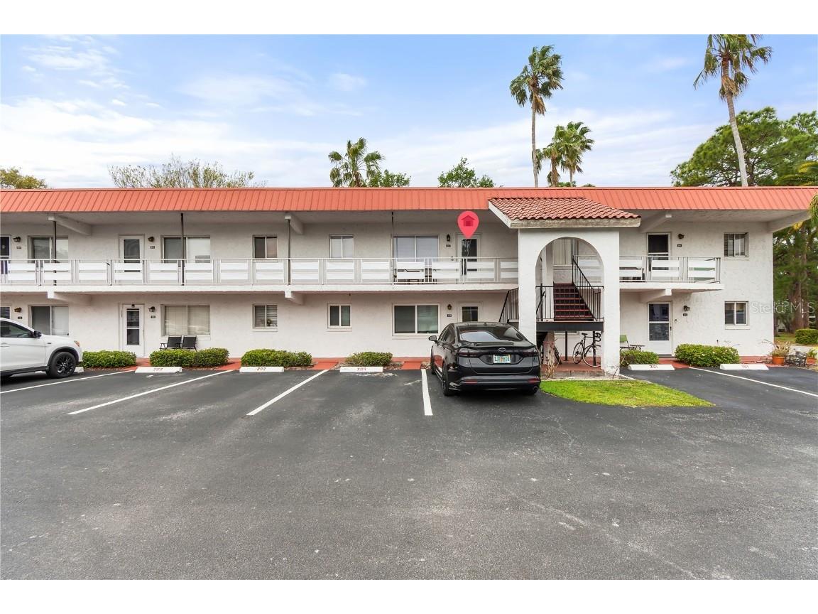 1100 Martinique Drive #202 Winter Haven FL 33884 L4951301 image1