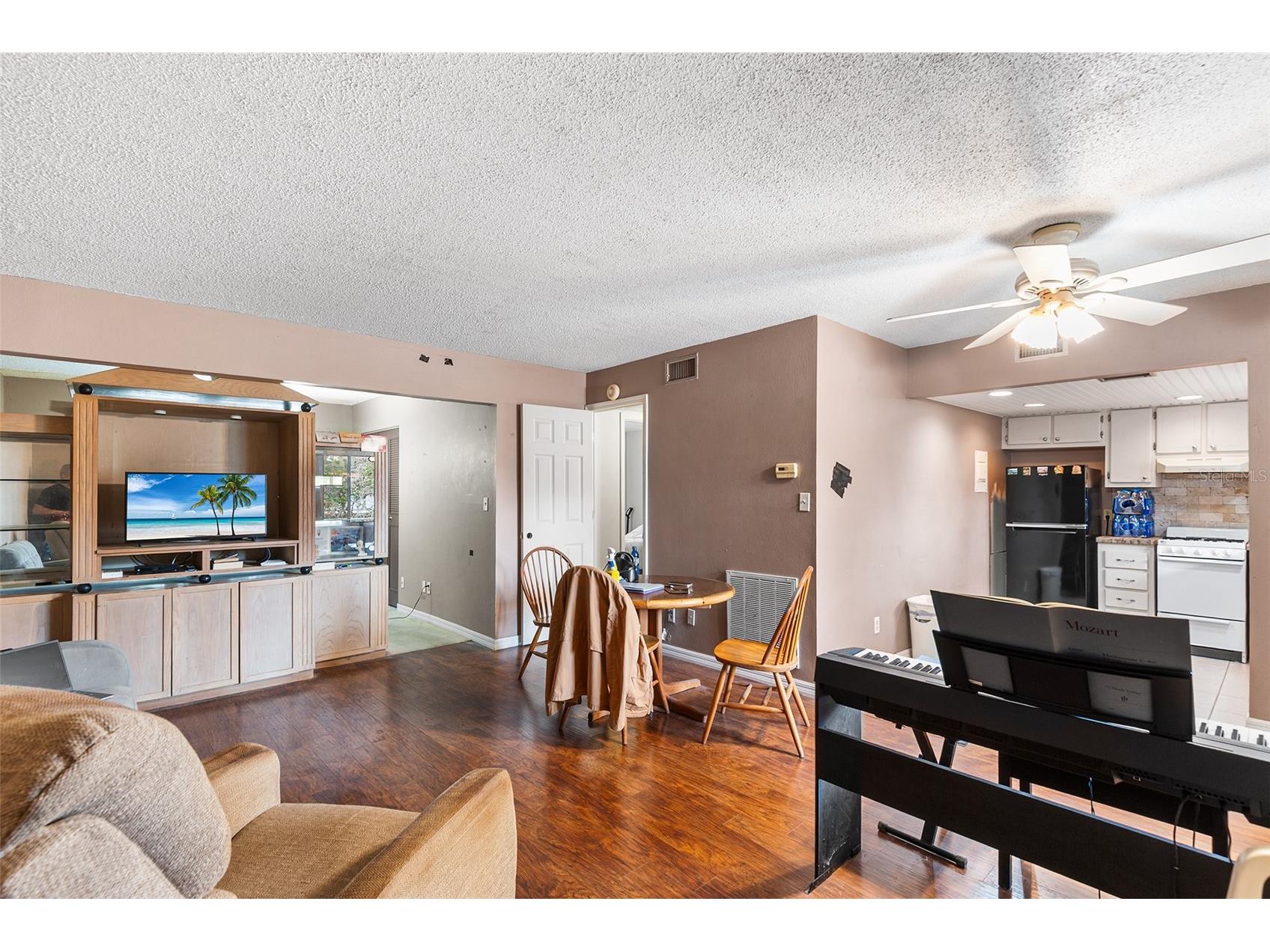 1100 Martinique Drive #207 Winter Haven FL 33884 P4938584 image3