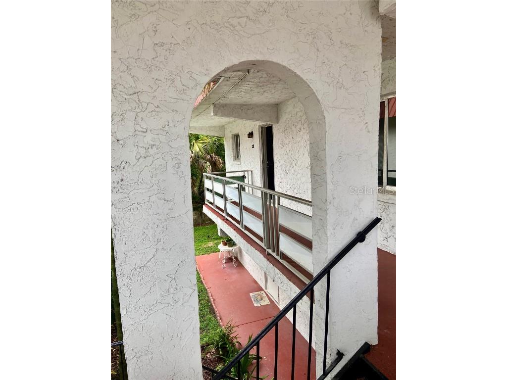 1100 Martinique Drive #208 Winter Haven FL 33884 P4931920 image2