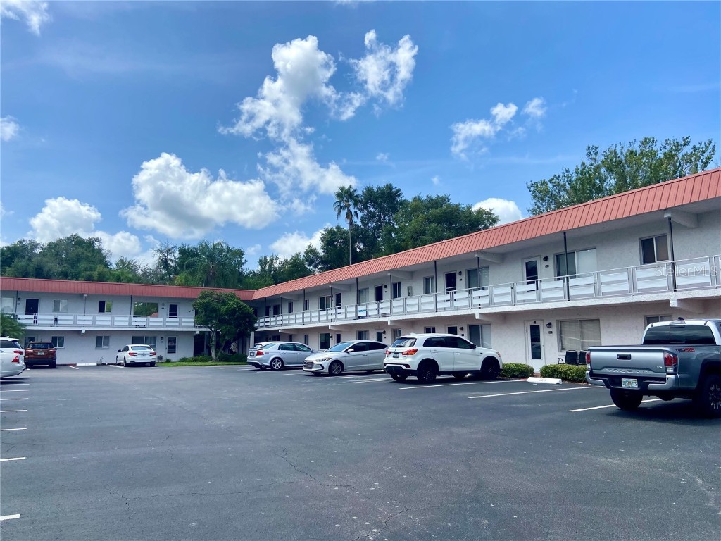 1100 Martinique Drive #208 Winter Haven FL 33884 P4931920 image27