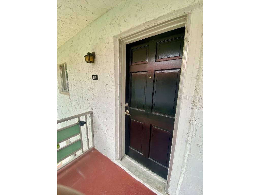 1100 Martinique Drive #208 Winter Haven FL 33884 P4931920 image3