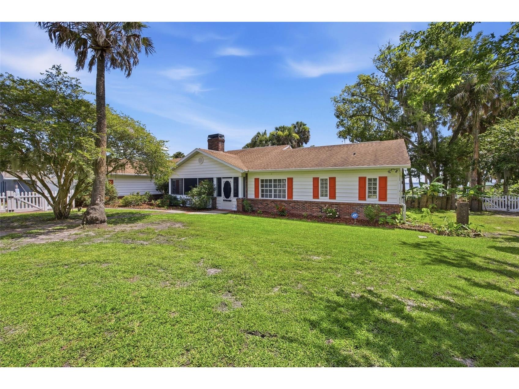 1100 N Palmetto Street Leesburg FL 34748 - LAKE GRIFFIN TB8509243 image2
