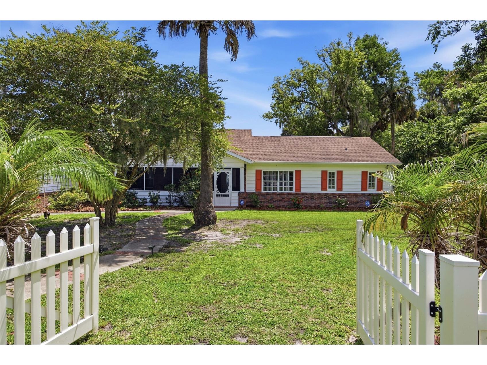 1100 N Palmetto Street Leesburg FL 34748 - LAKE GRIFFIN TB8509243 image61