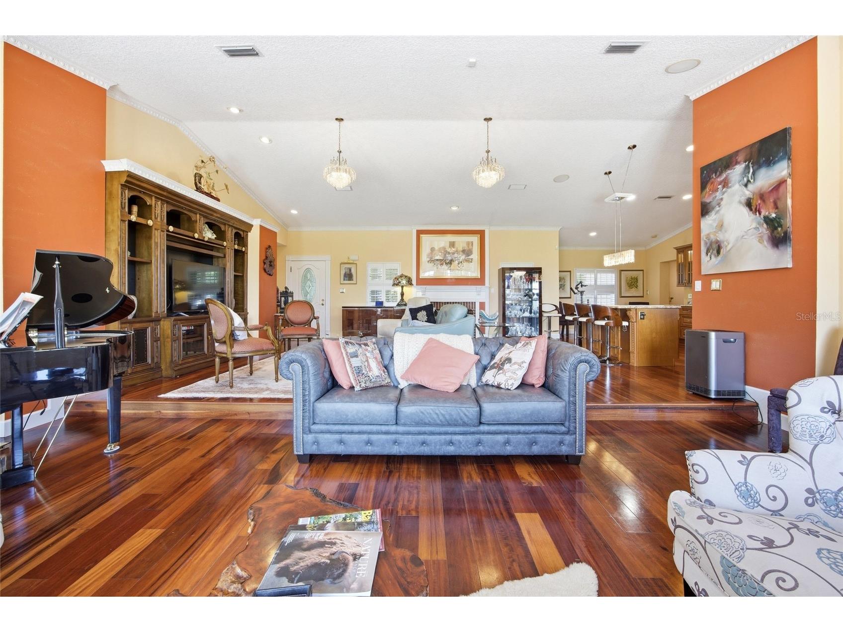 1100 N Palmetto Street Leesburg FL 34748 - LAKE GRIFFIN TB8509243 image8