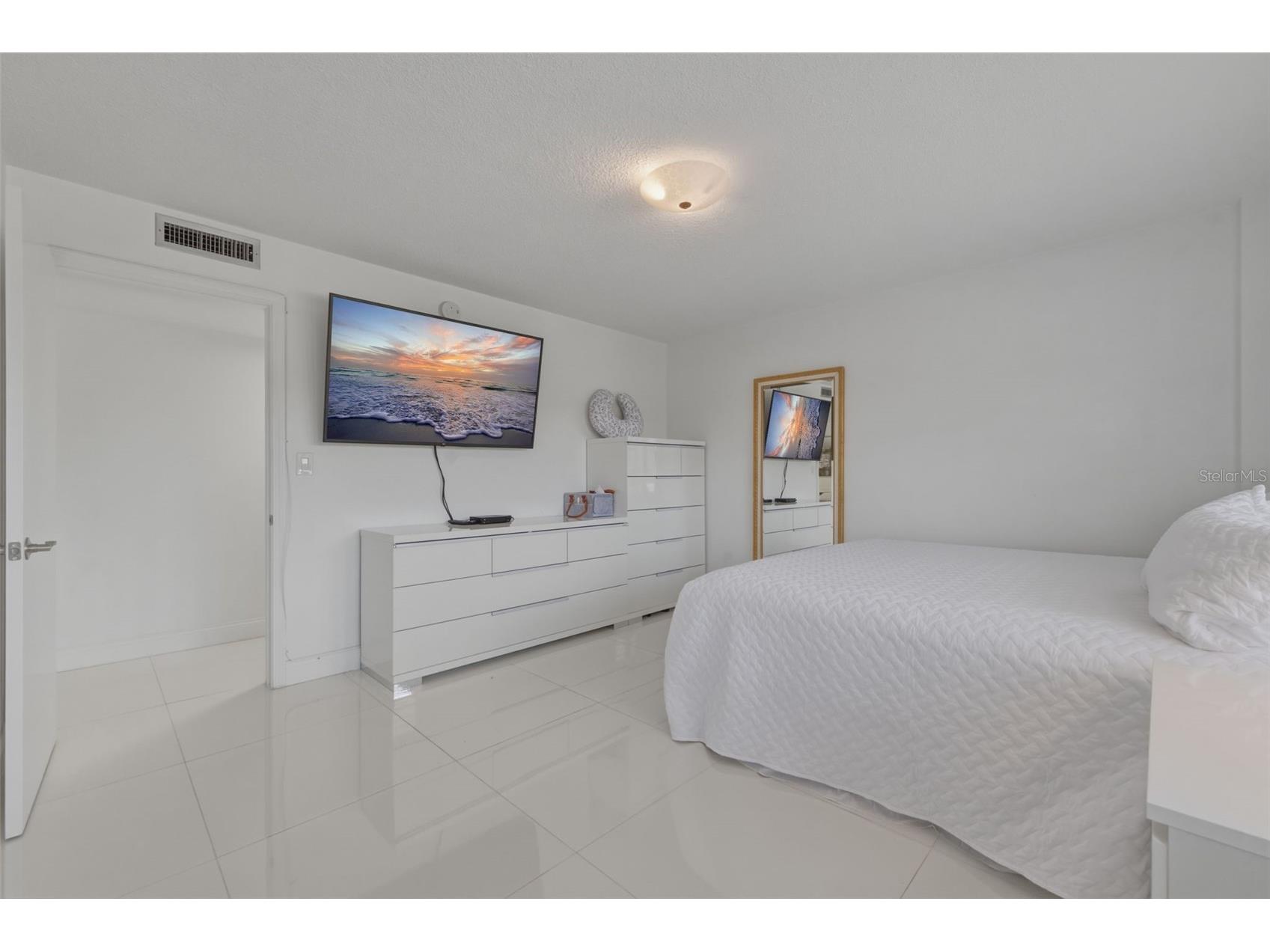 1100 N Shore Drive NE #304 Saint Petersburg FL 33701 TB8517665 image23