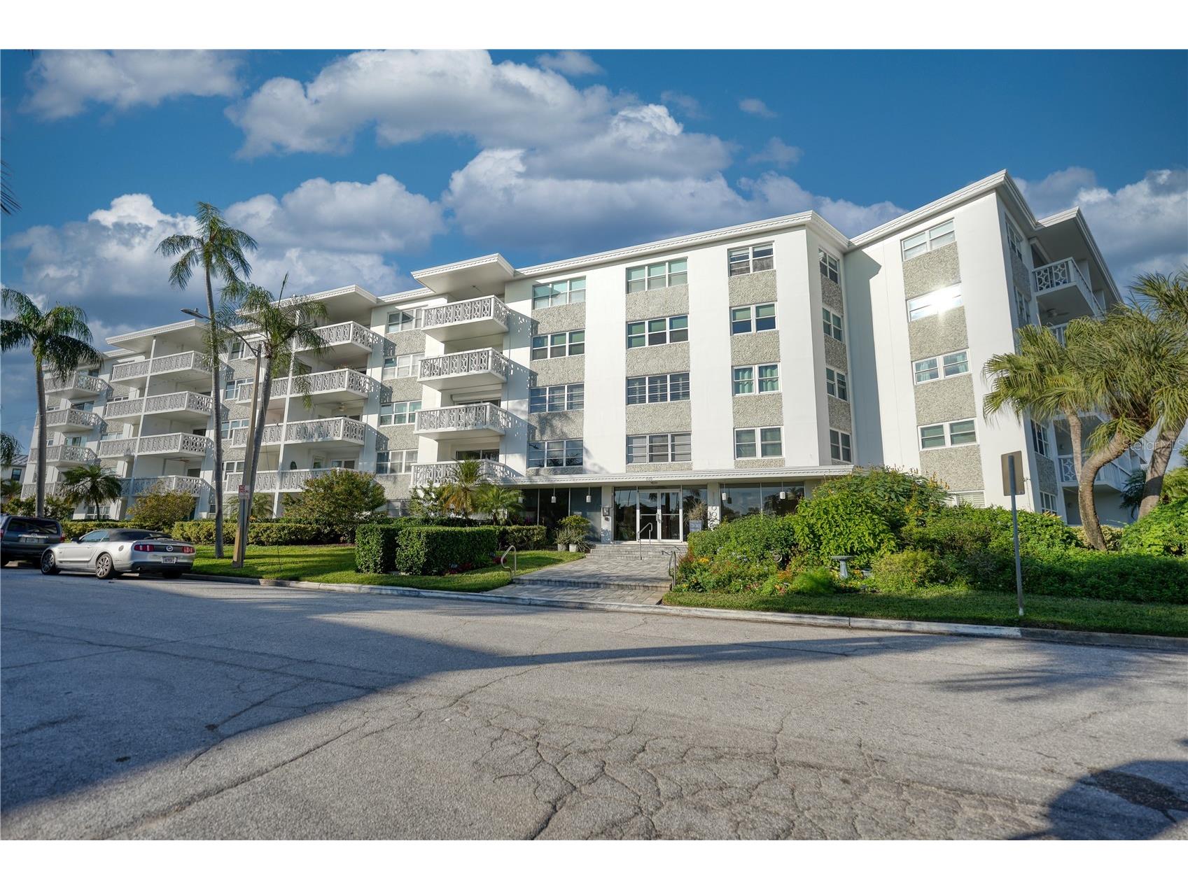 1100 N Shore Drive NE #505 Saint Petersburg FL 33701 TB8498520 image2