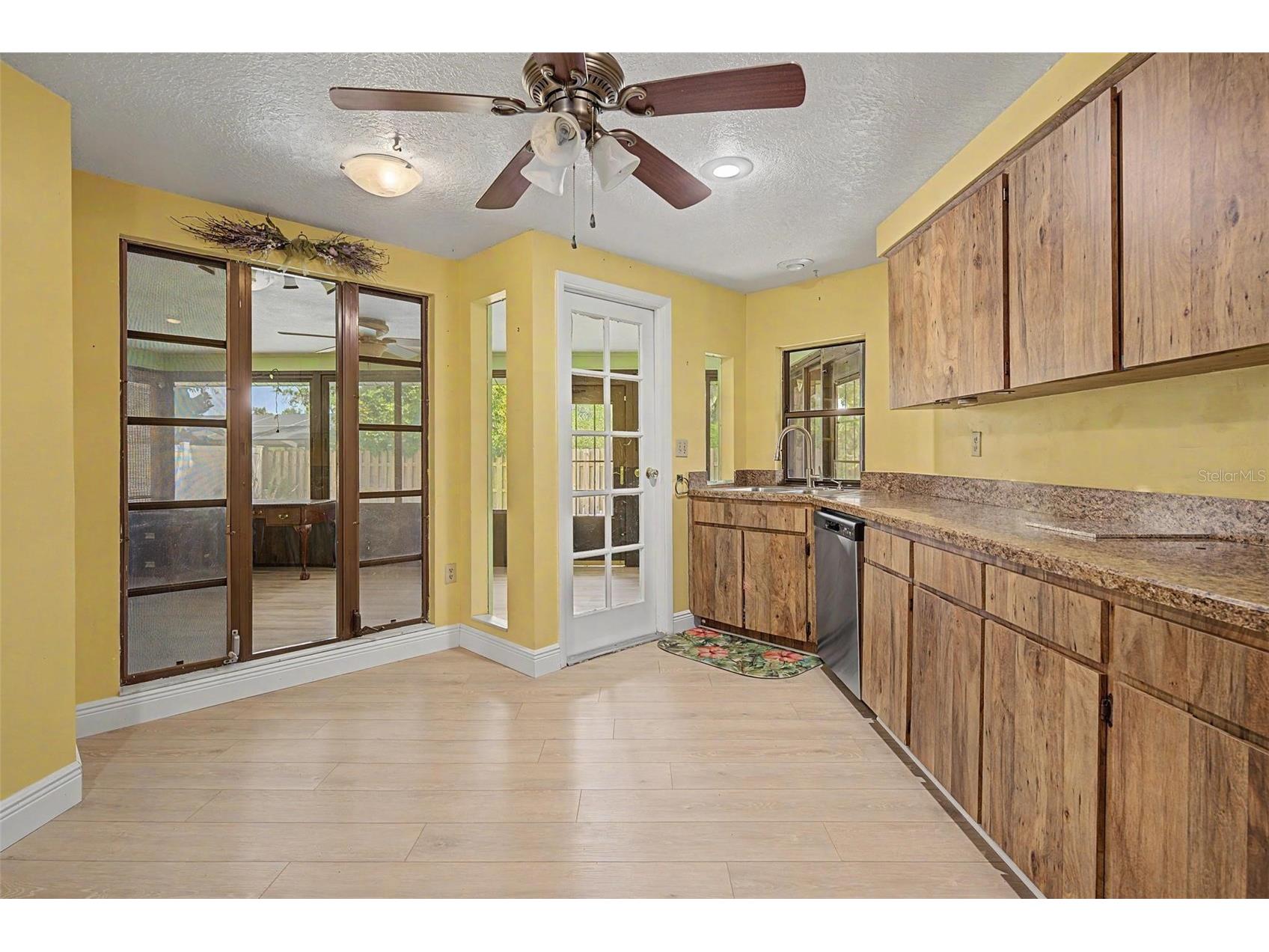1100 Persimmon Drive Palm Harbor FL 34683 TB8523875 image14