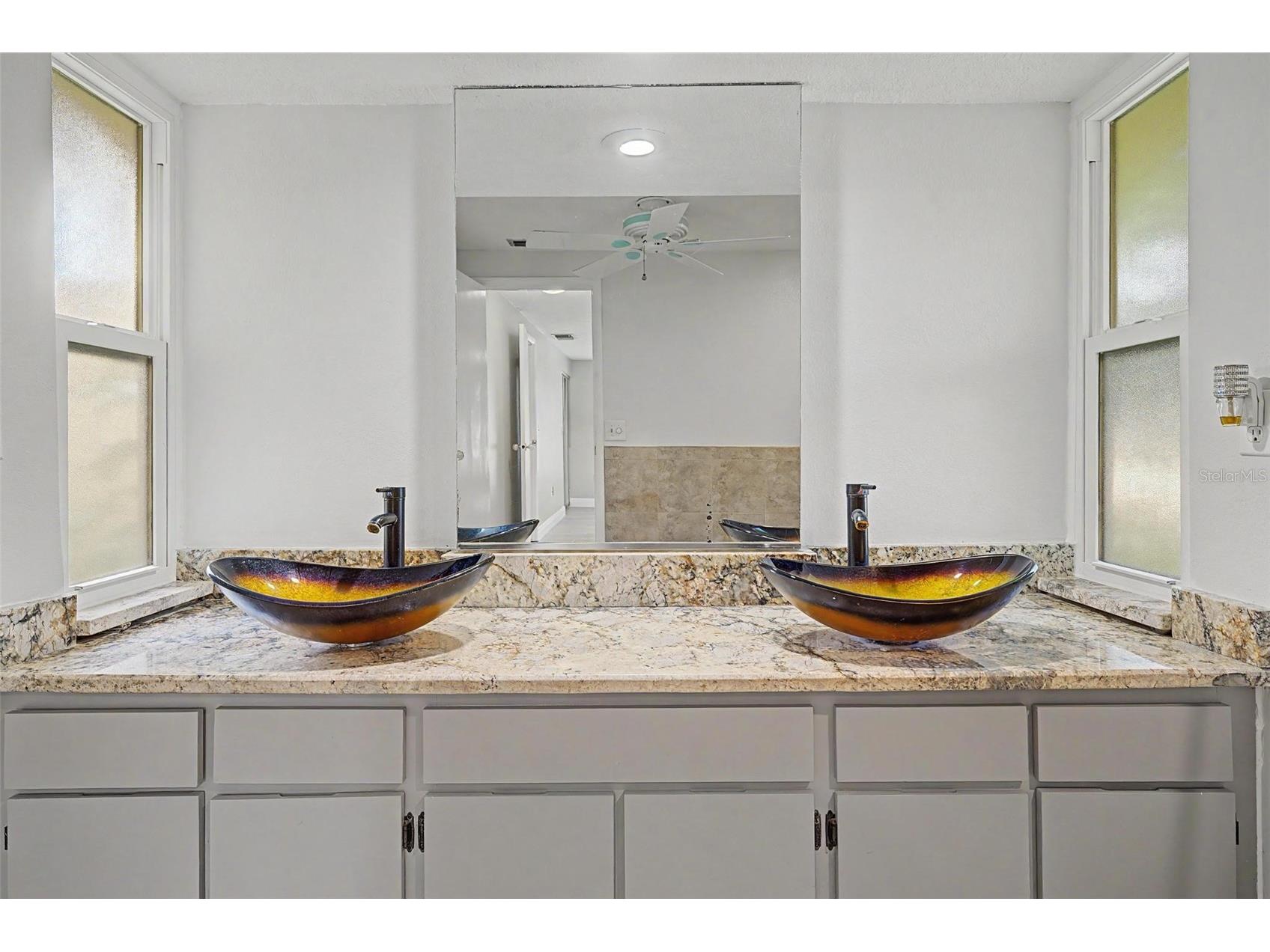 1100 Persimmon Drive Palm Harbor FL 34683 TB8523875 image19