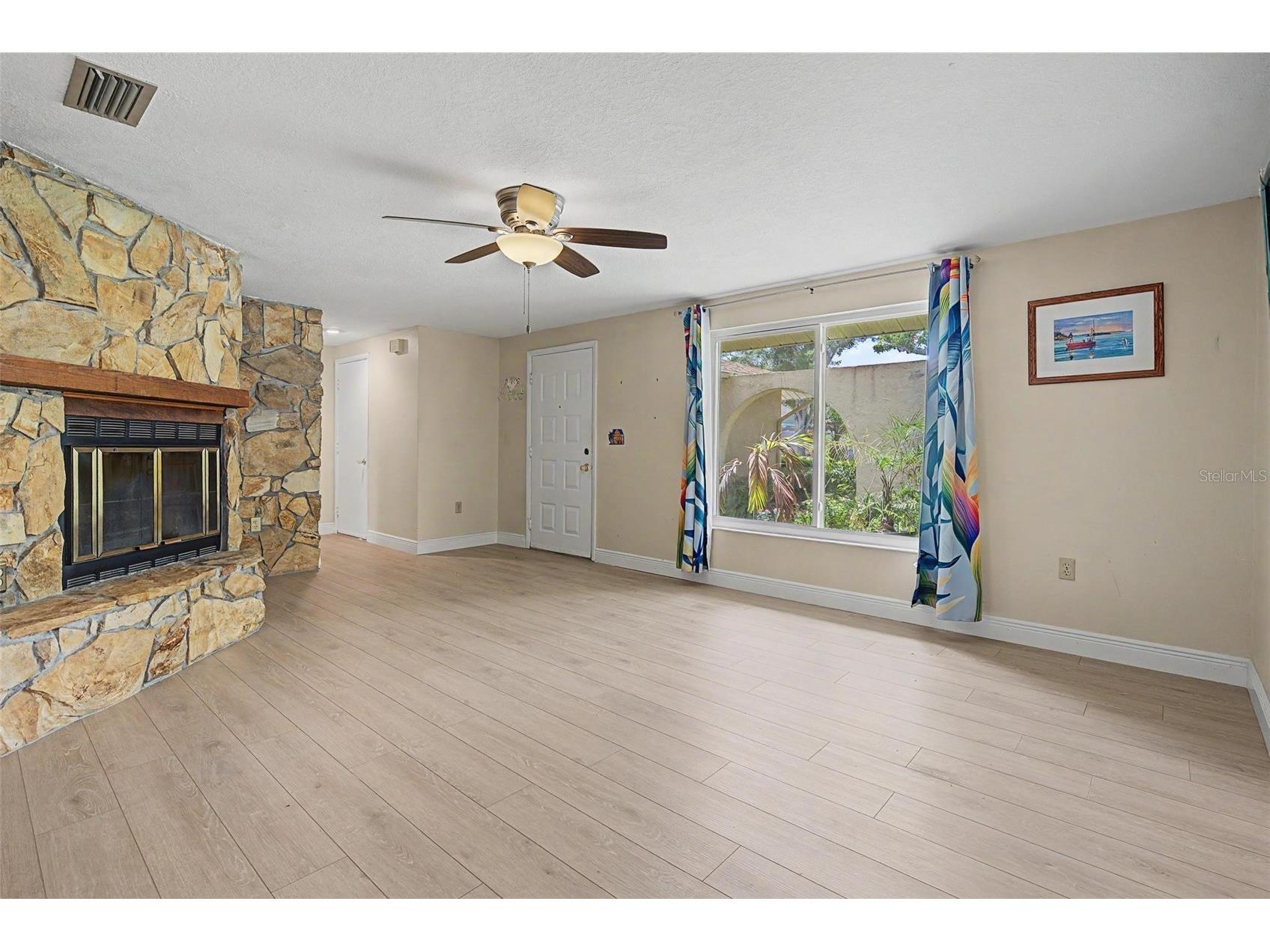 1100 Persimmon Drive Palm Harbor FL 34683 TB8523875 image5