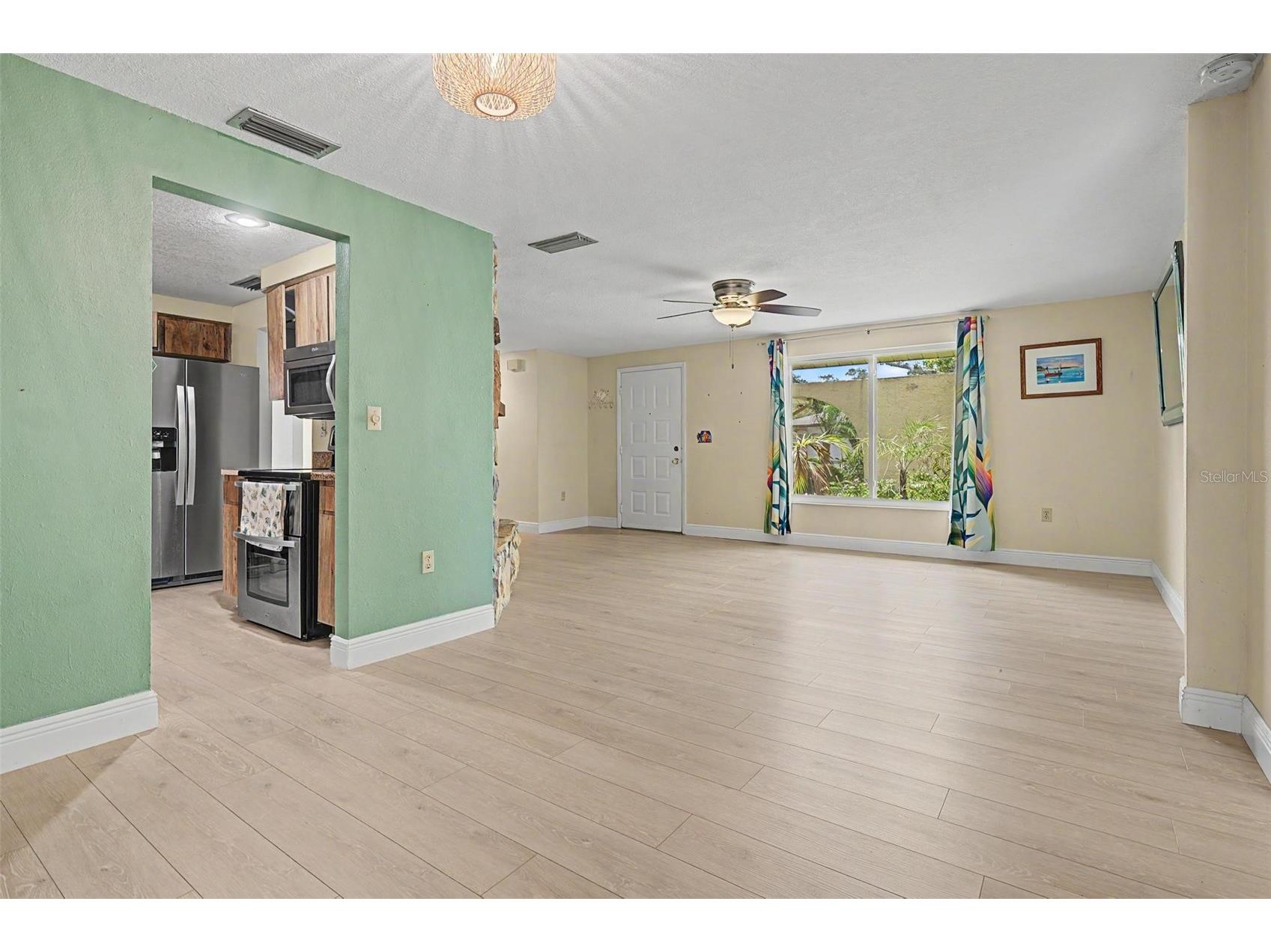 1100 Persimmon Drive Palm Harbor FL 34683 TB8523875 image7