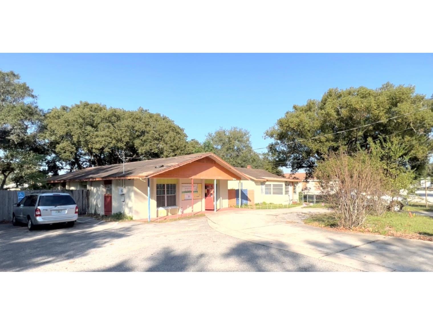 1100 S Eustis Street Eustis FL 32726 A4556729 image1