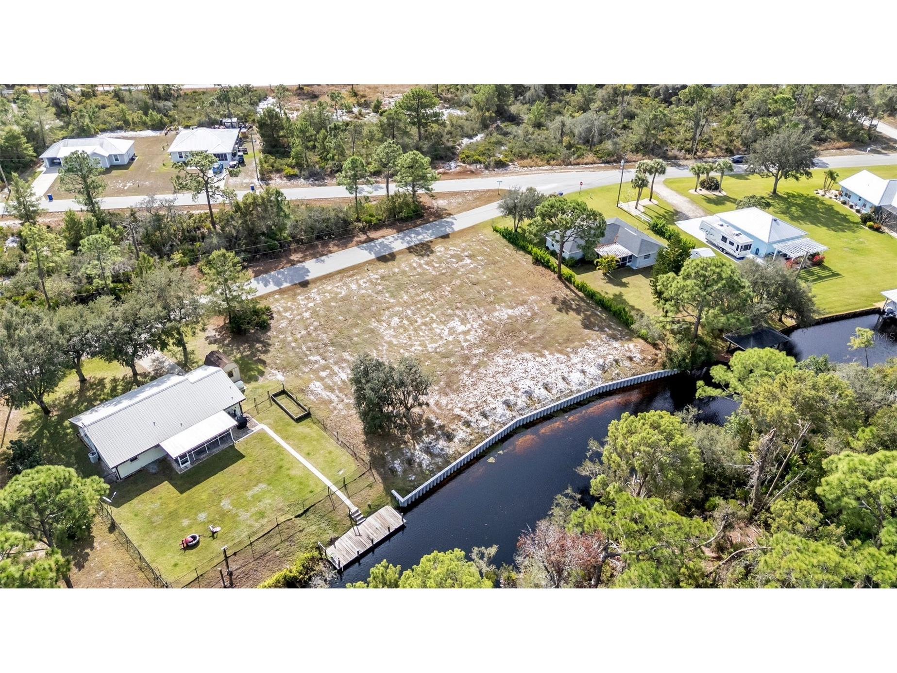 1100 Sycamore Street Lake Placid FL 33852 - LAKE JUNE IN THE WATER L4958167 image12