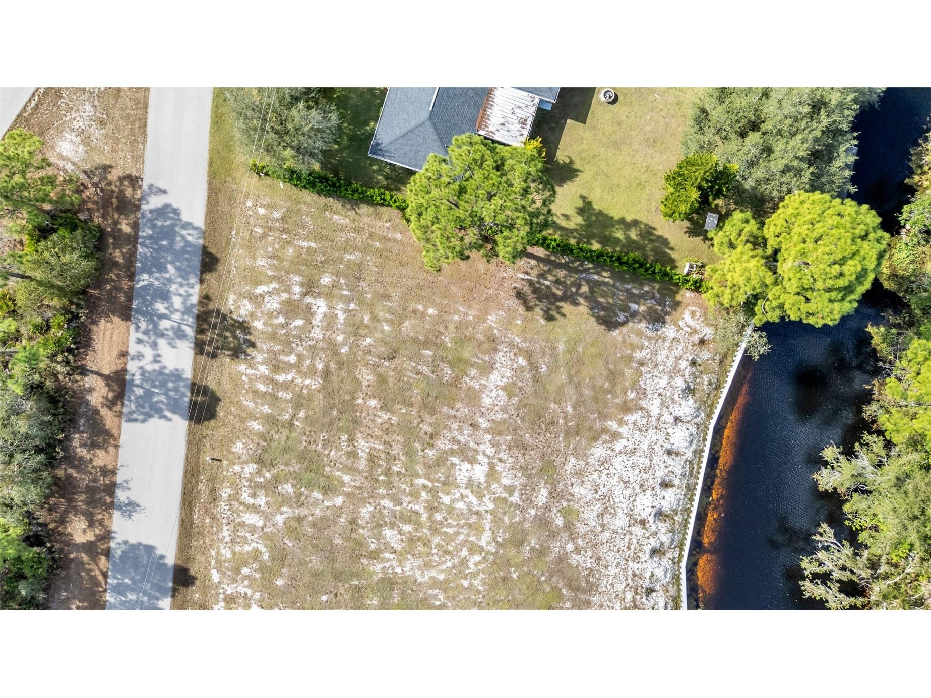 1100 Sycamore Street Lake Placid FL 33852 - LAKE JUNE IN THE WATER L4958167 image6