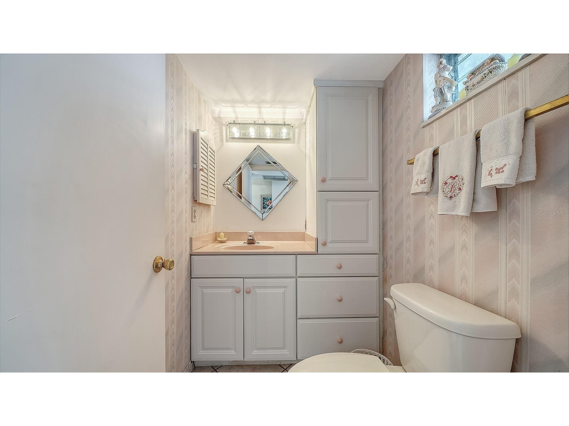 1100 Tarpon Center Drive #4B Venice FL 34285 - GULF / ROBERT BAY N6143378 image23