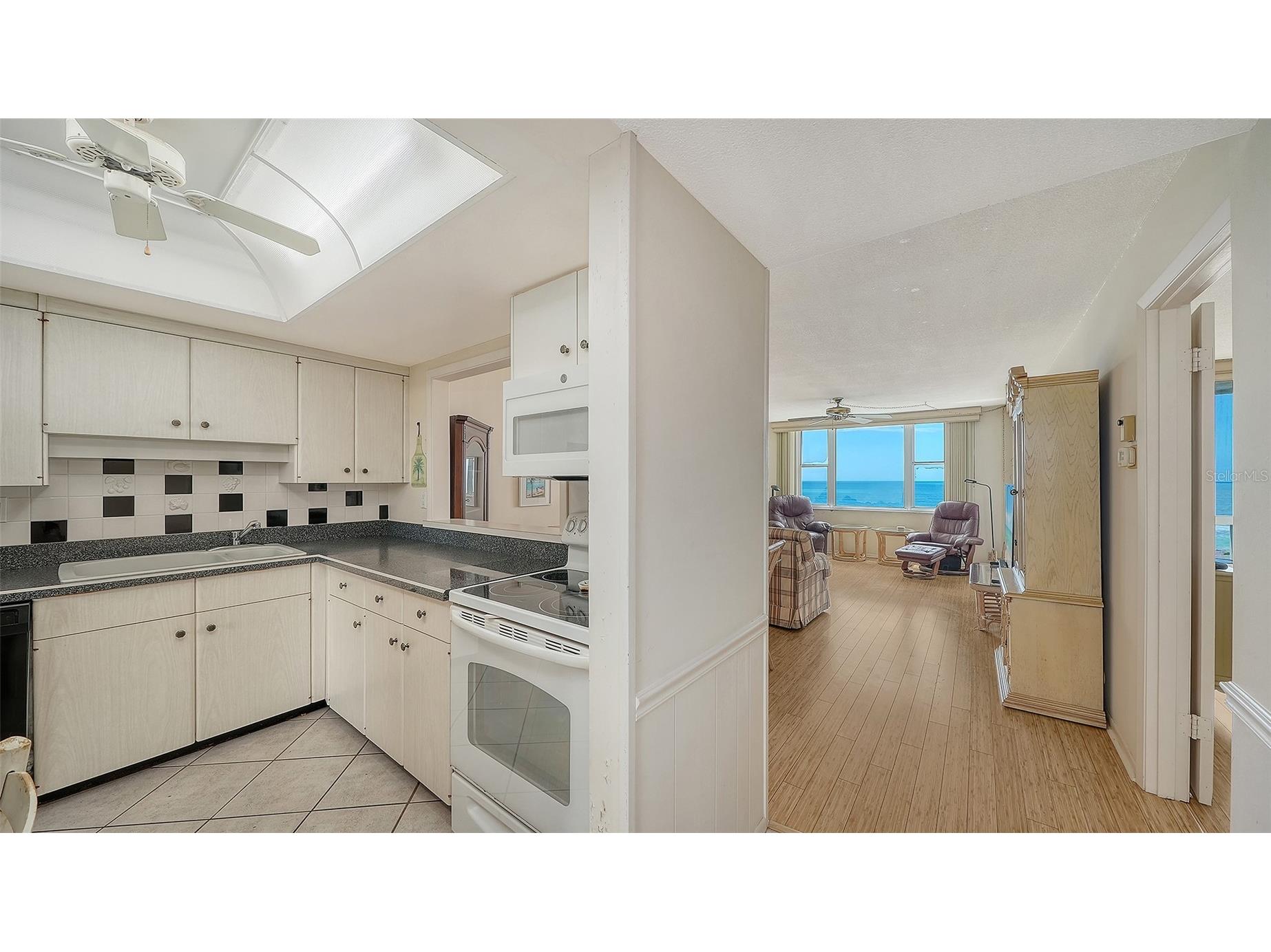 1100 Tarpon Center Drive #4B Venice FL 34285 - GULF / ROBERT BAY N6143378 image9