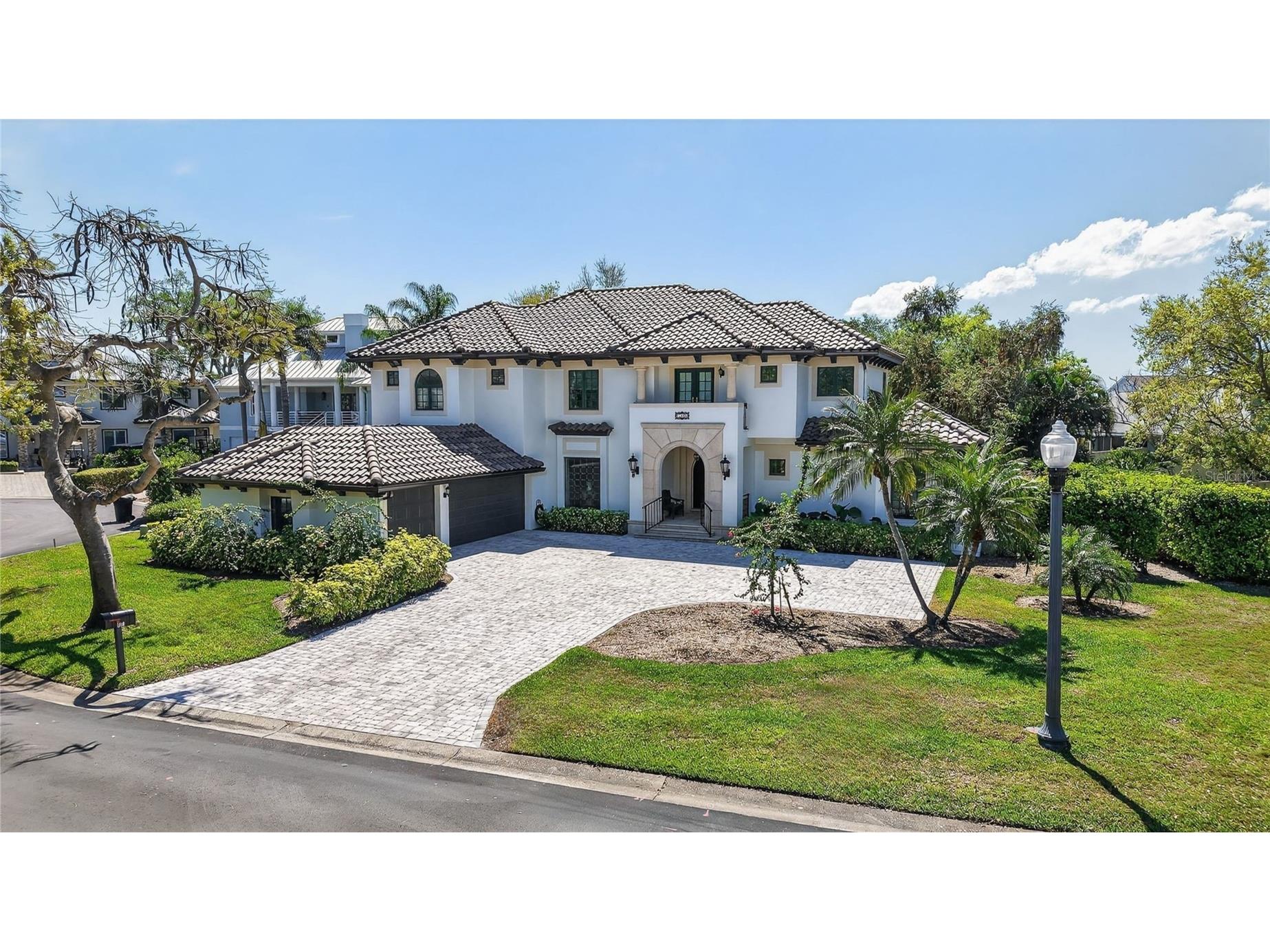 1100 Tortuga Circle NE Saint Petersburg FL 33702 TB8471794 image1