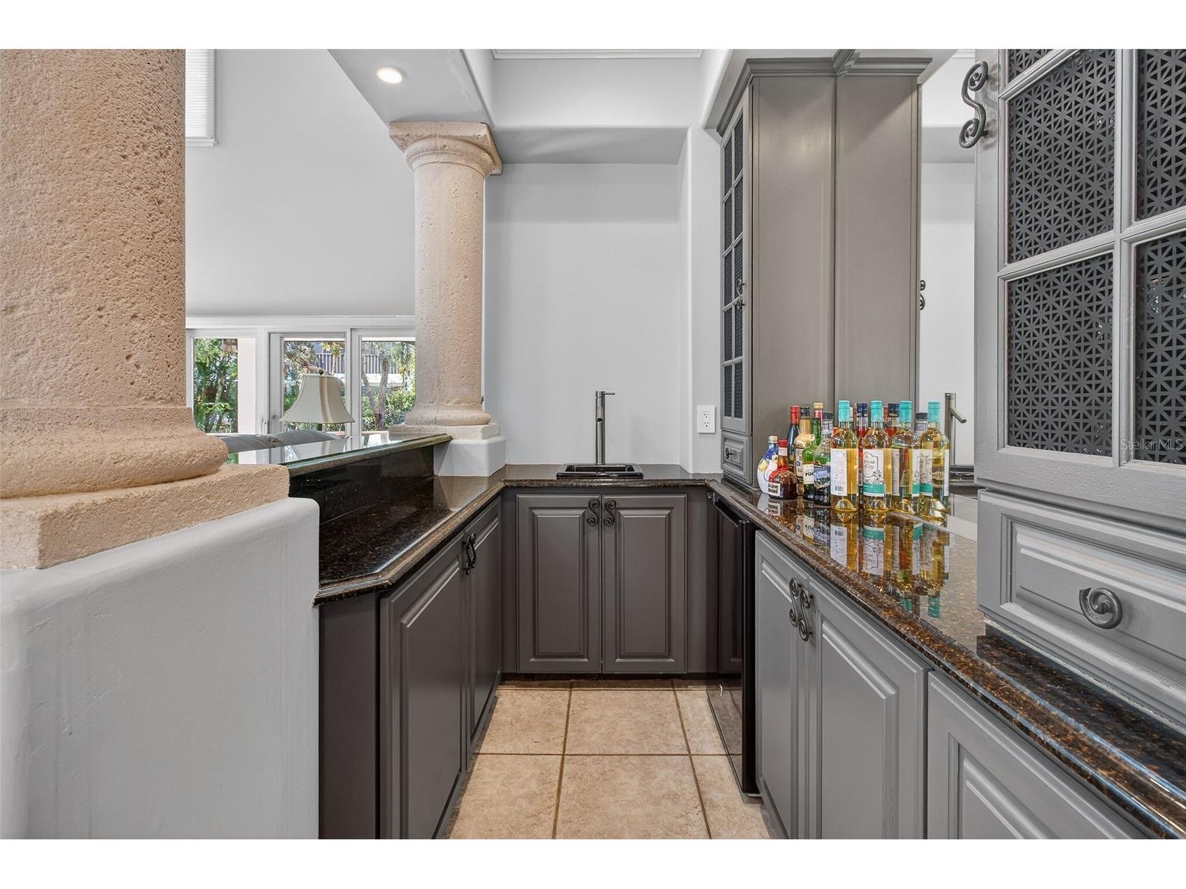 1100 Tortuga Circle NE Saint Petersburg FL 33702 TB8471794 image10