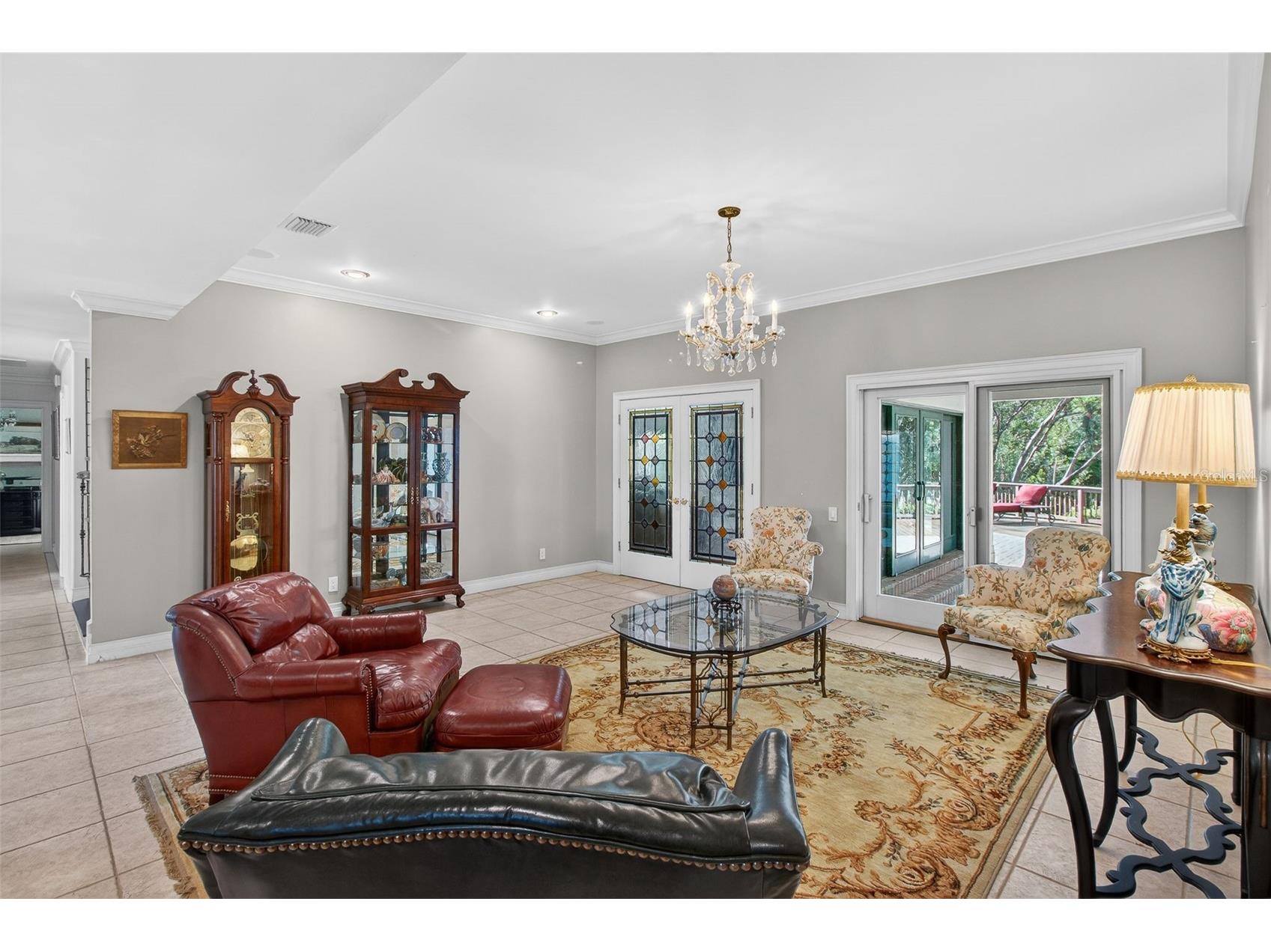 1100 Tortuga Circle NE Saint Petersburg FL 33702 TB8471794 image11