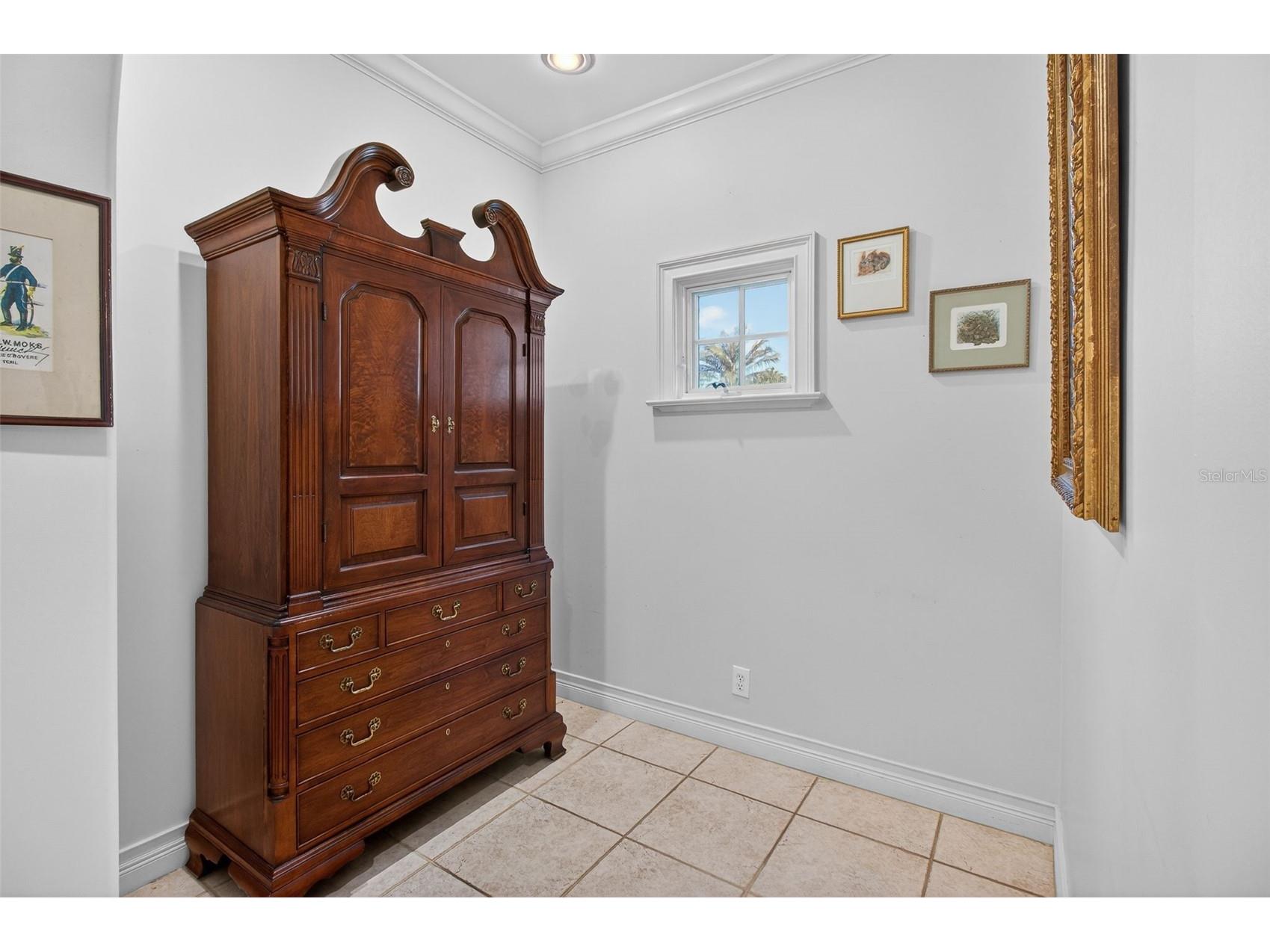 1100 Tortuga Circle NE Saint Petersburg FL 33702 TB8471794 image17