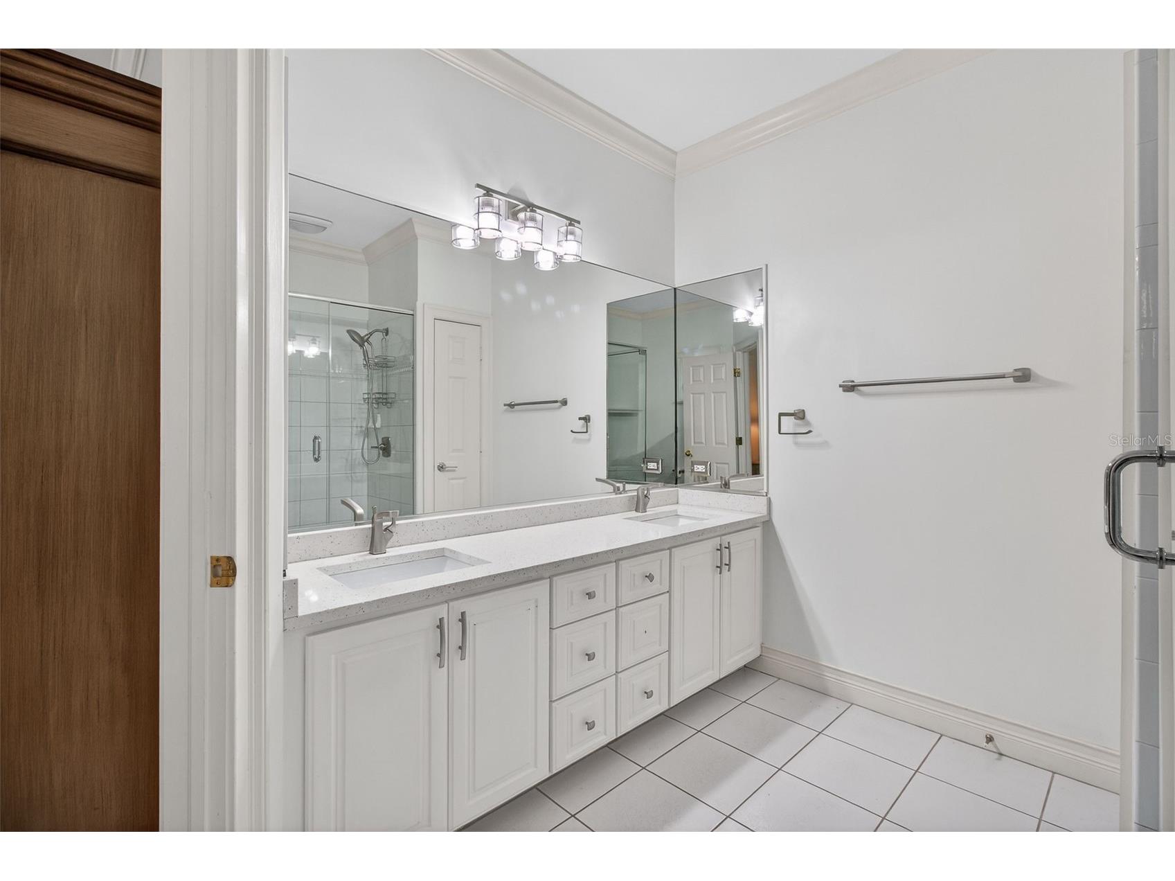 1100 Tortuga Circle NE Saint Petersburg FL 33702 TB8471794 image33
