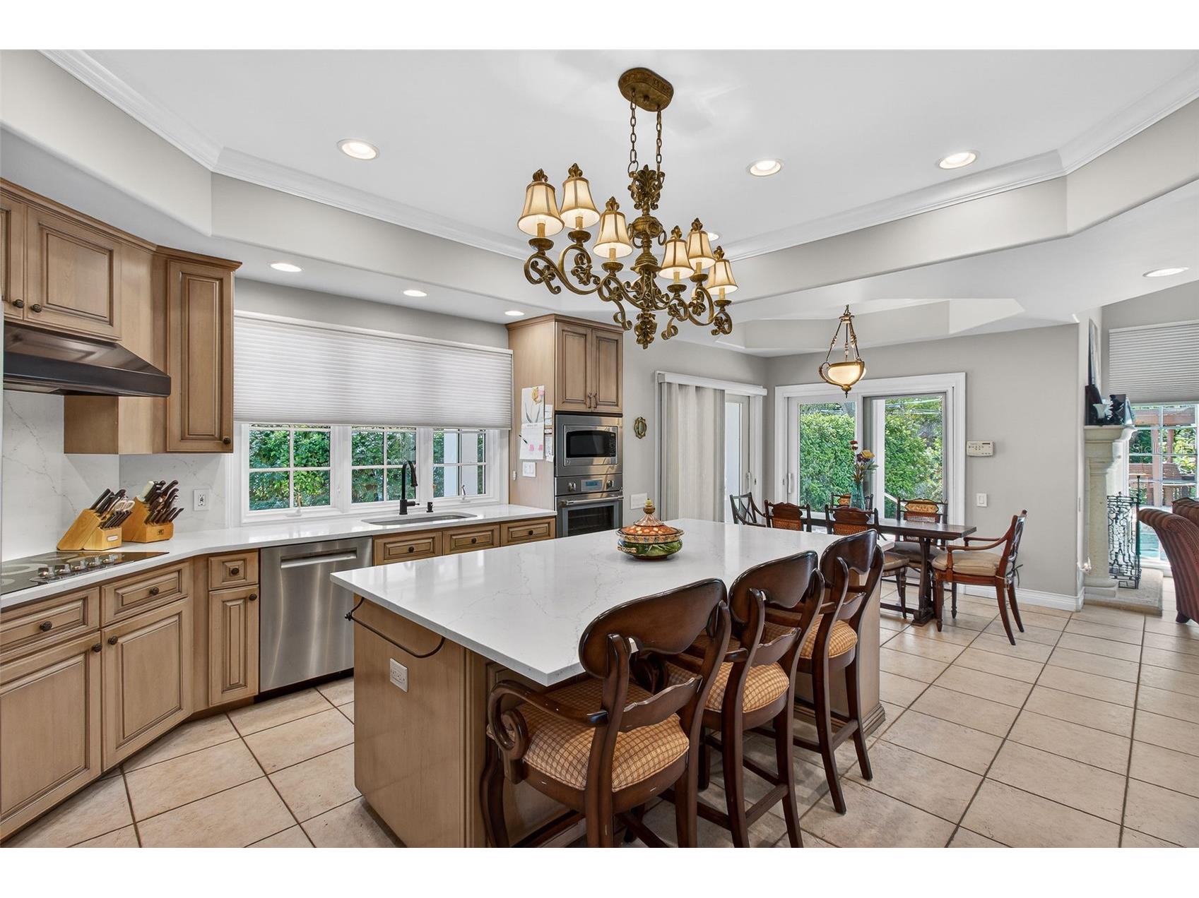 1100 Tortuga Circle NE Saint Petersburg FL 33702 TB8471794 image7