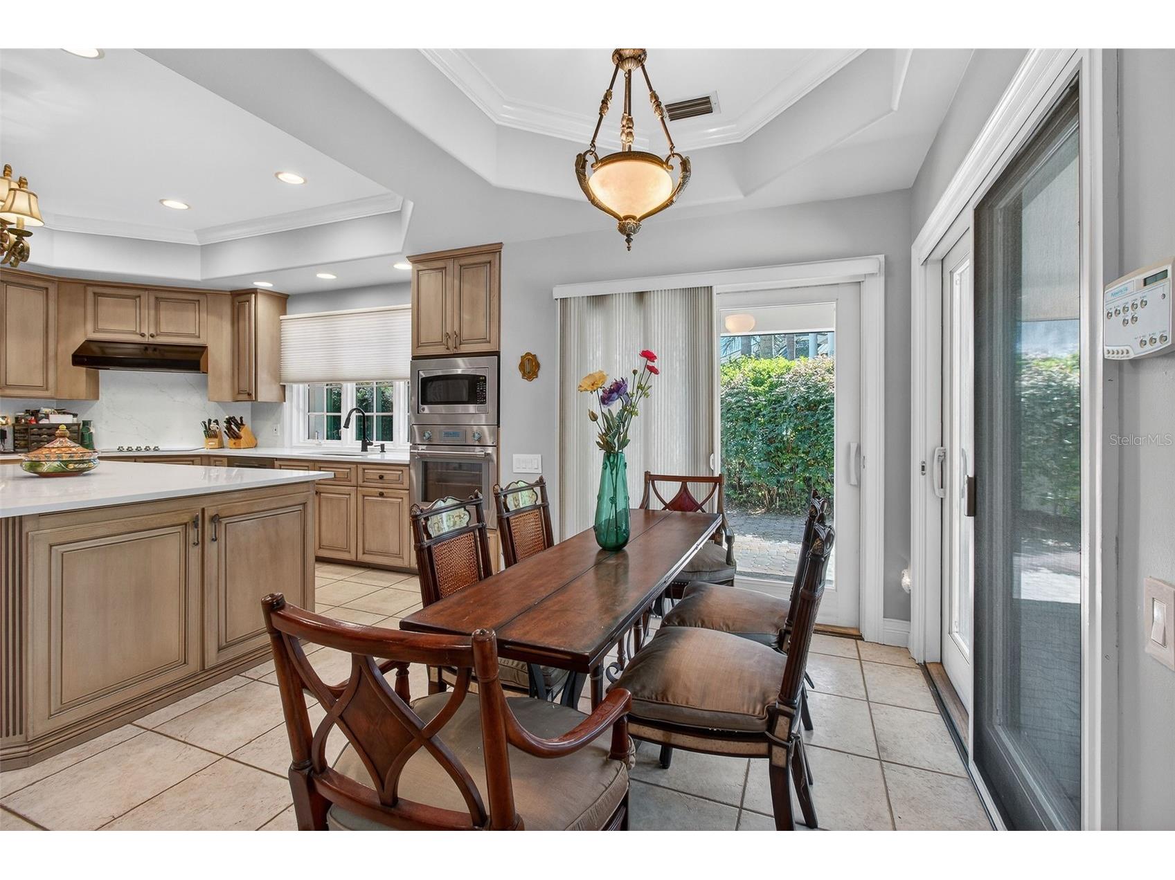 1100 Tortuga Circle NE Saint Petersburg FL 33702 TB8471794 image9