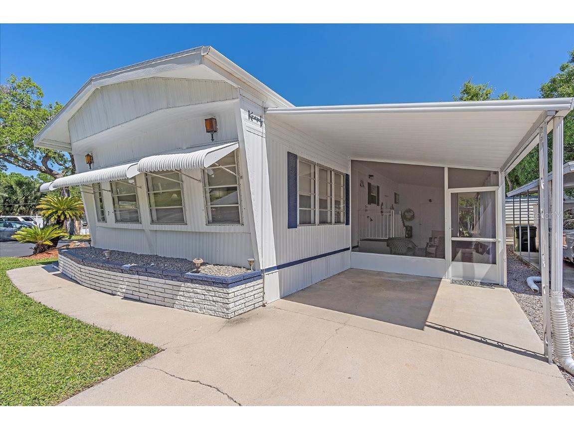 1100 University Parkway #2 Sarasota FL 34234 A4564761 image1