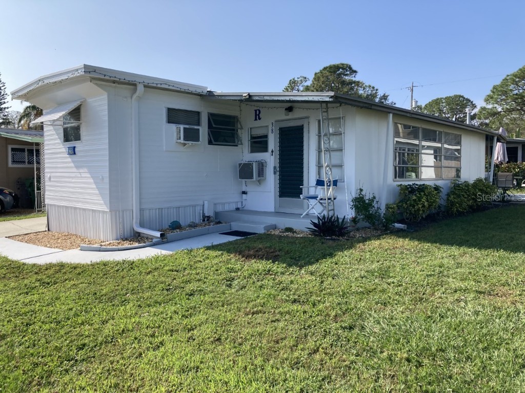 1100 University Parkway #38 Sarasota FL 34234 A4558699 image1