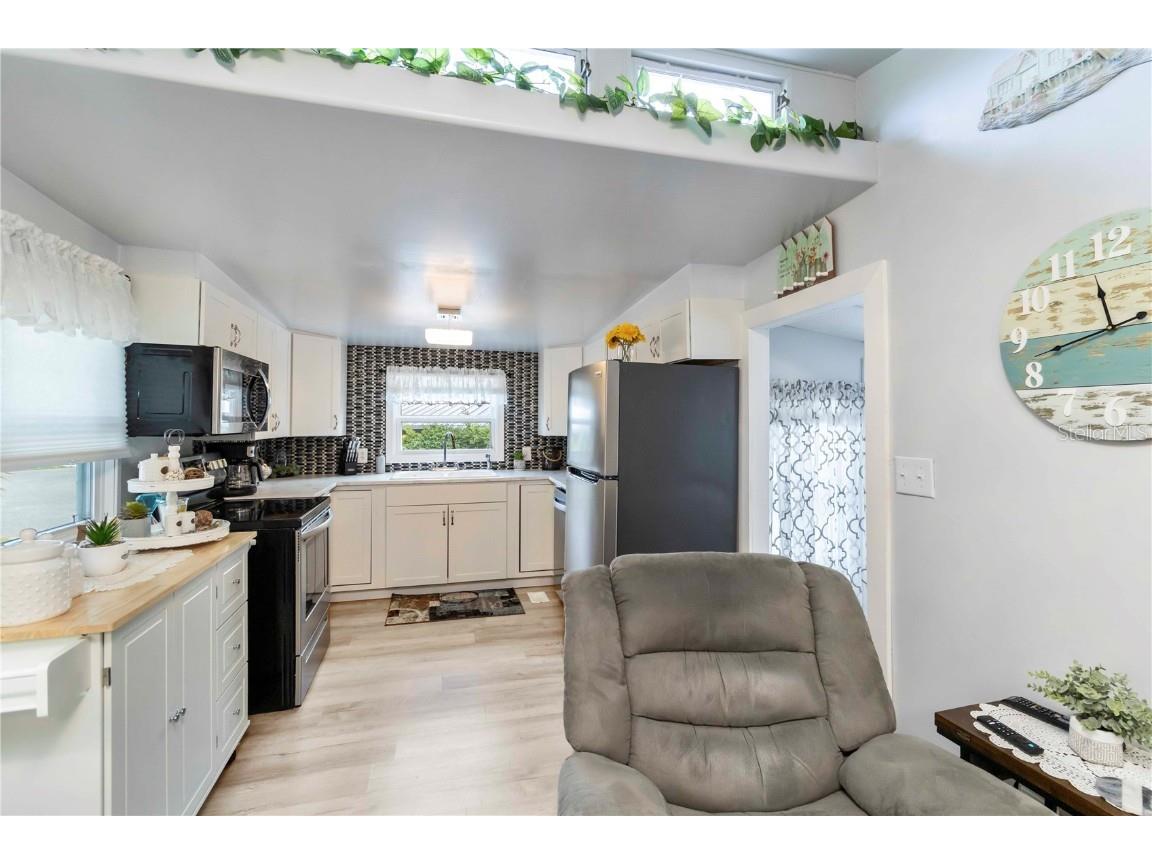 1100 University Parkway #54 Sarasota FL 34234 A4659676 image10