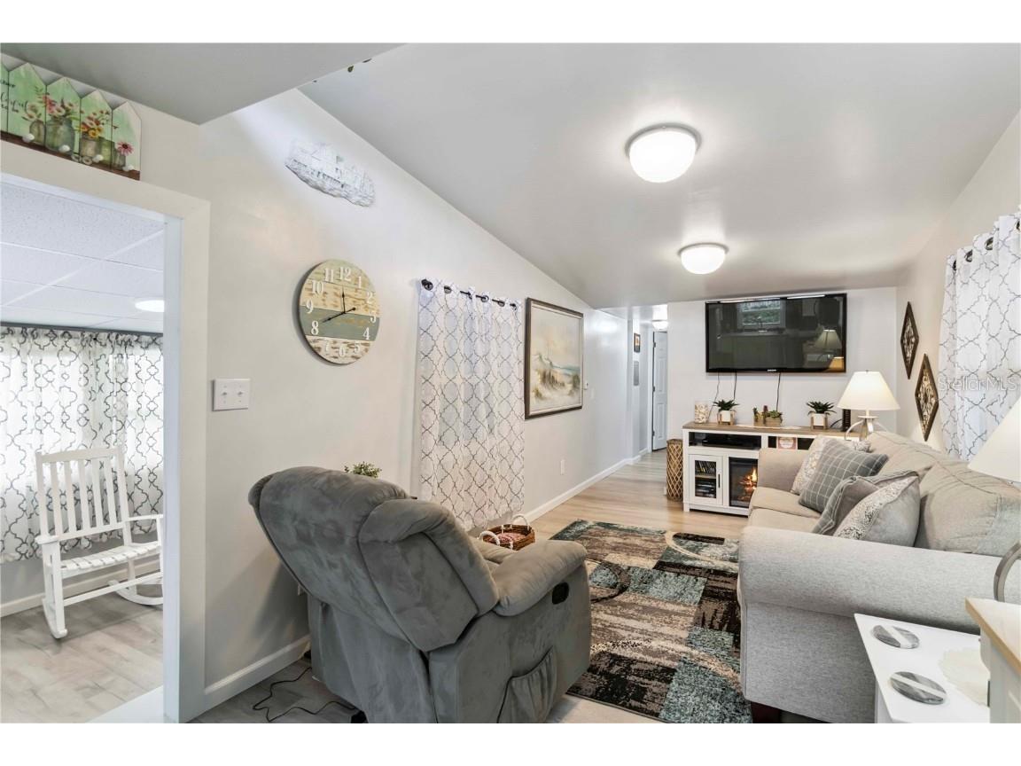 1100 University Parkway #54 Sarasota FL 34234 A4659676 image17