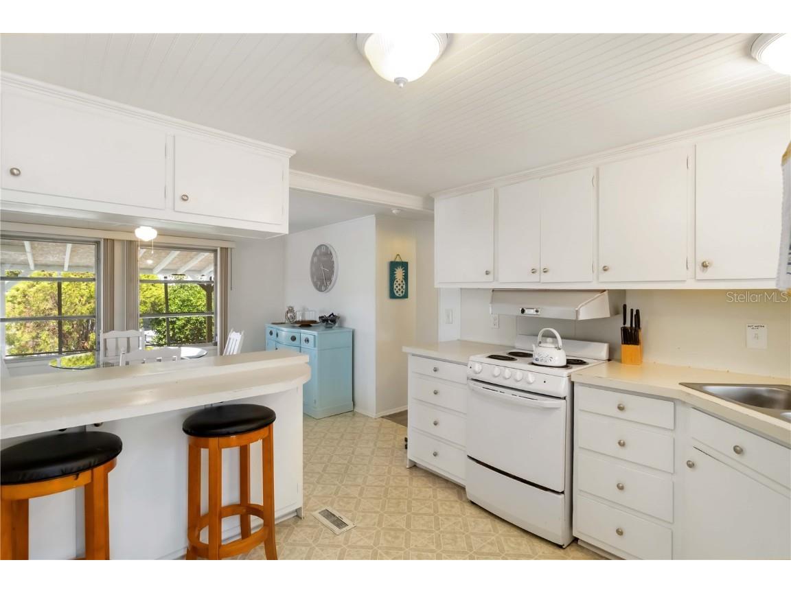 1100 University Parkway #58 Sarasota FL 34234 A4649771 image13