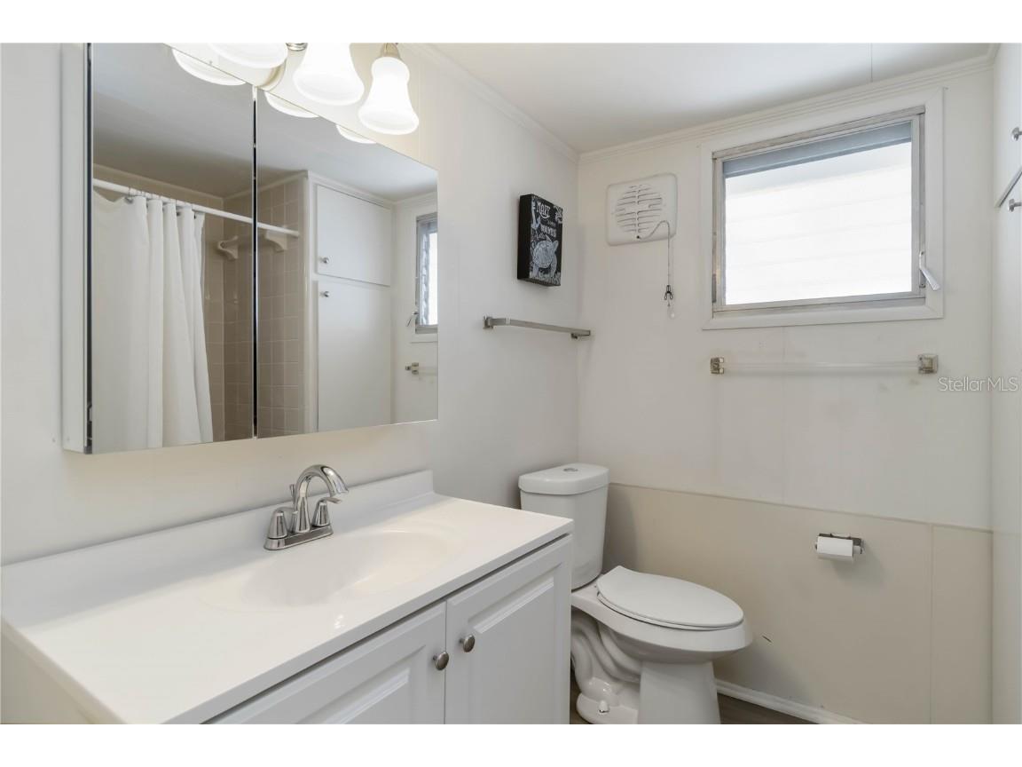 1100 University Parkway #58 Sarasota FL 34234 A4649771 image26