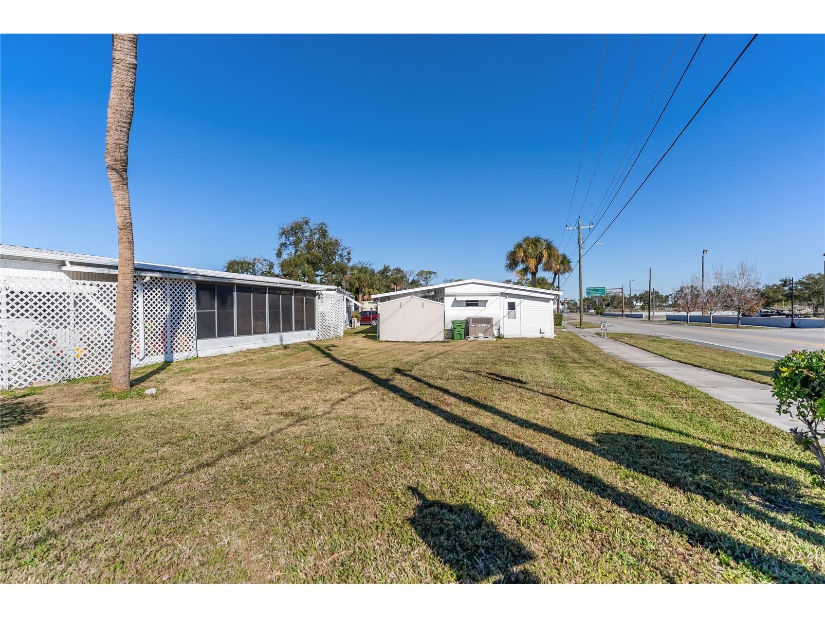 1100 University Parkway #68 Sarasota FL 34234 A4680646 image15