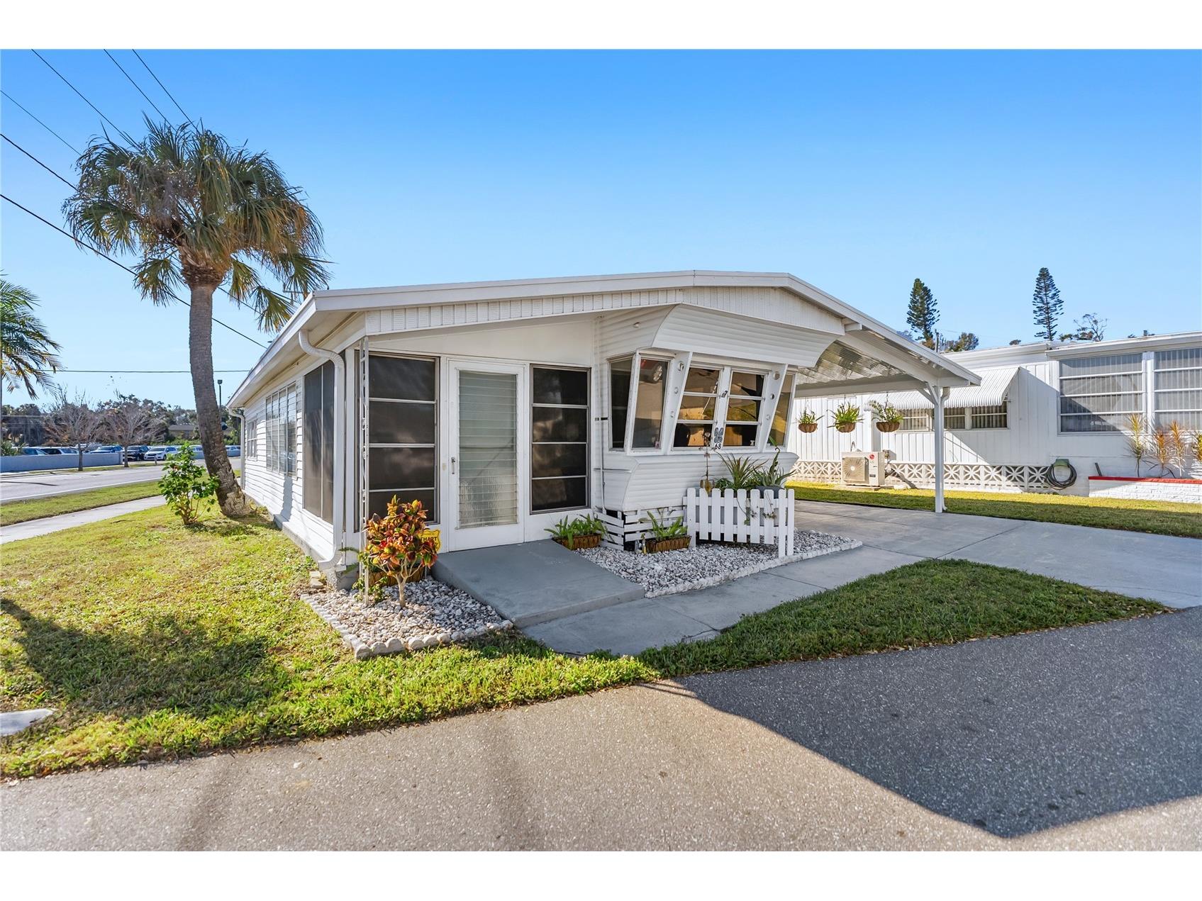 1100 University Parkway #68 Sarasota FL 34234 A4680646 image19
