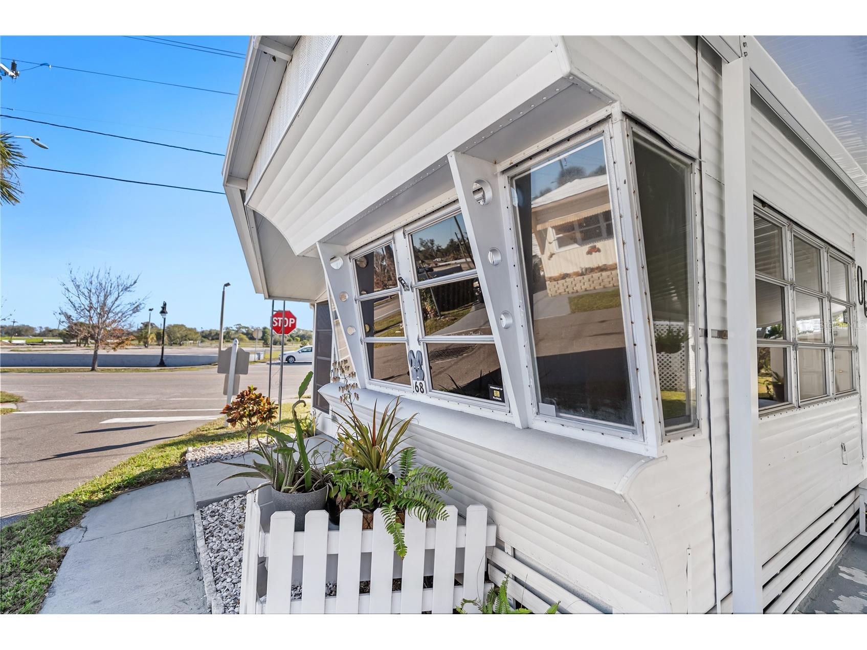 1100 University Parkway #68 Sarasota FL 34234 A4680646 image23