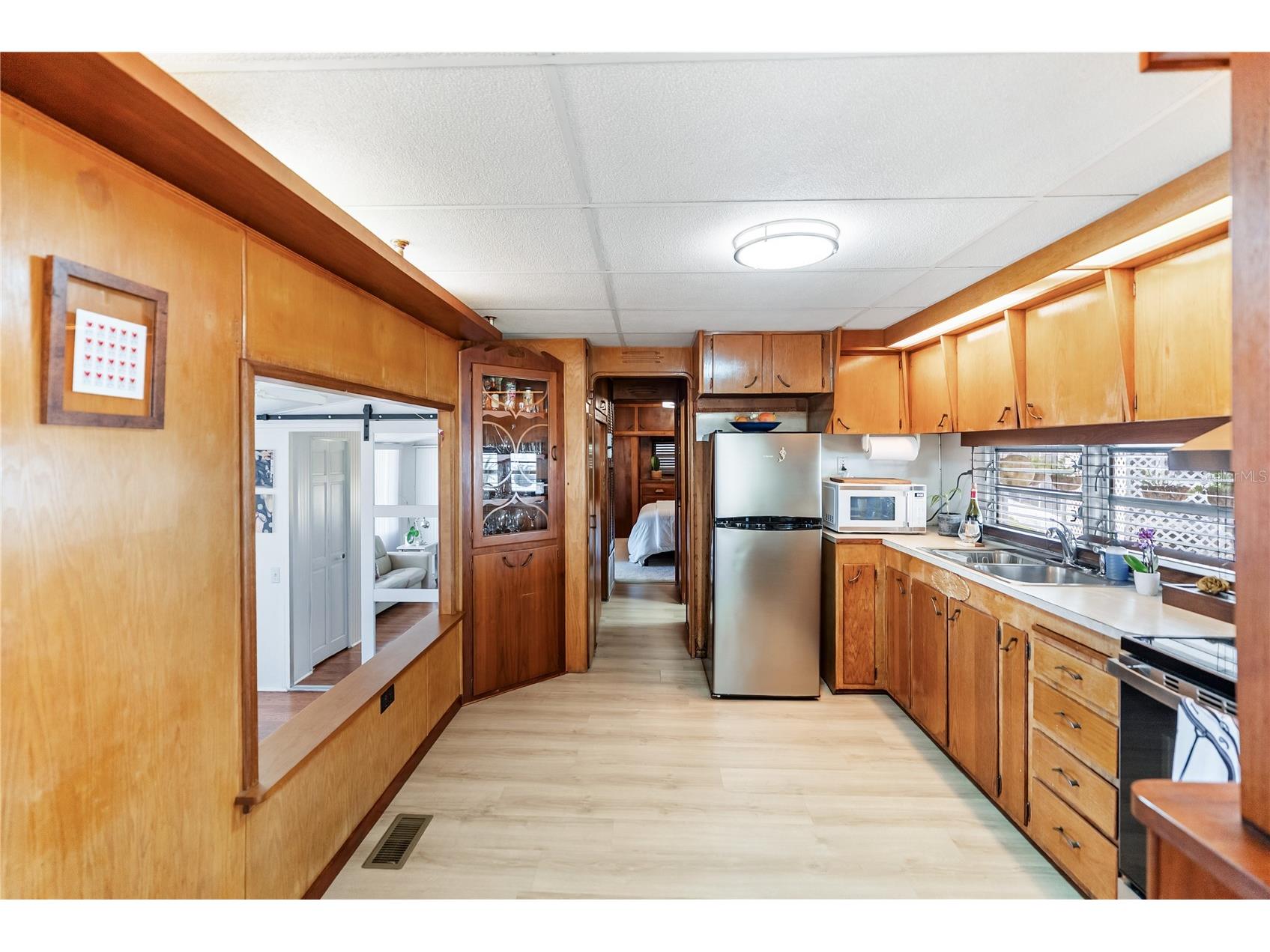 1100 University Parkway #68 Sarasota FL 34234 A4680646 image31