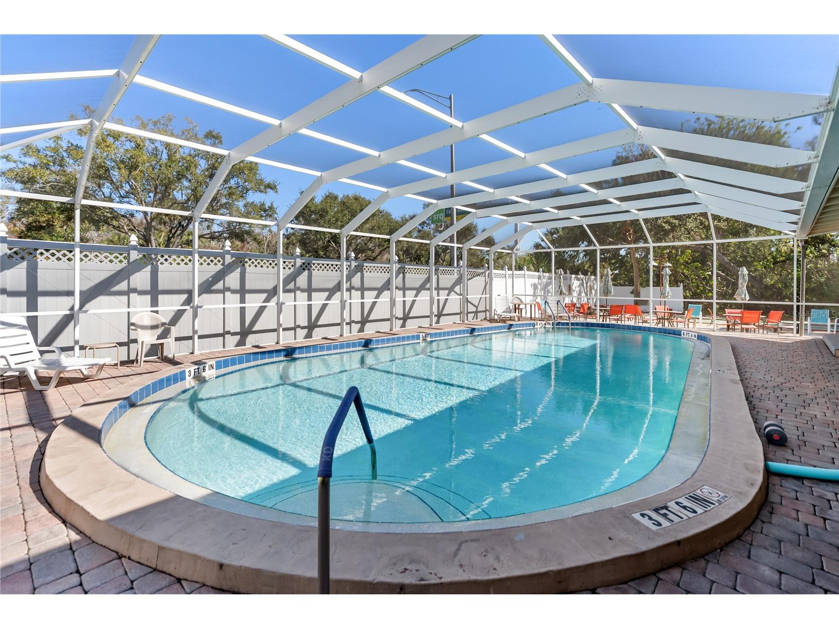1100 University Parkway #68 Sarasota FL 34234 A4680646 image41